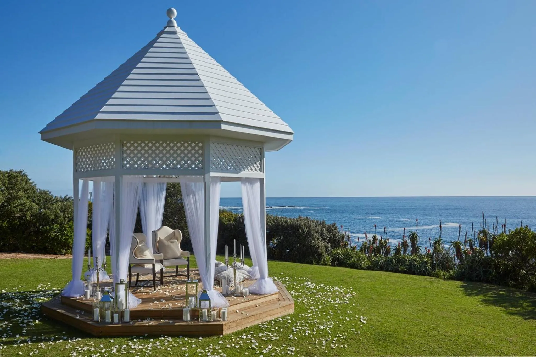 Garden in Twelve Apostles Hotel & Spa