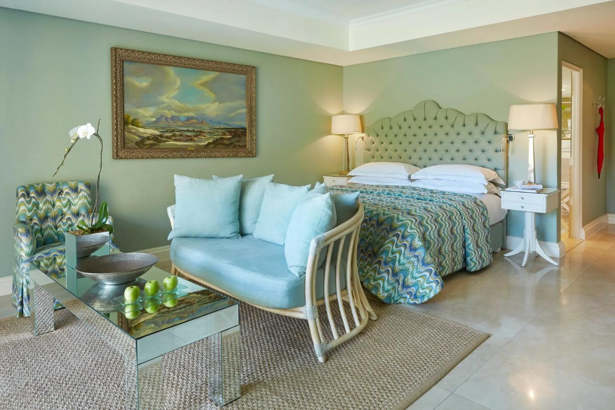 Bedroom, Bed in Twelve Apostles Hotel & Spa