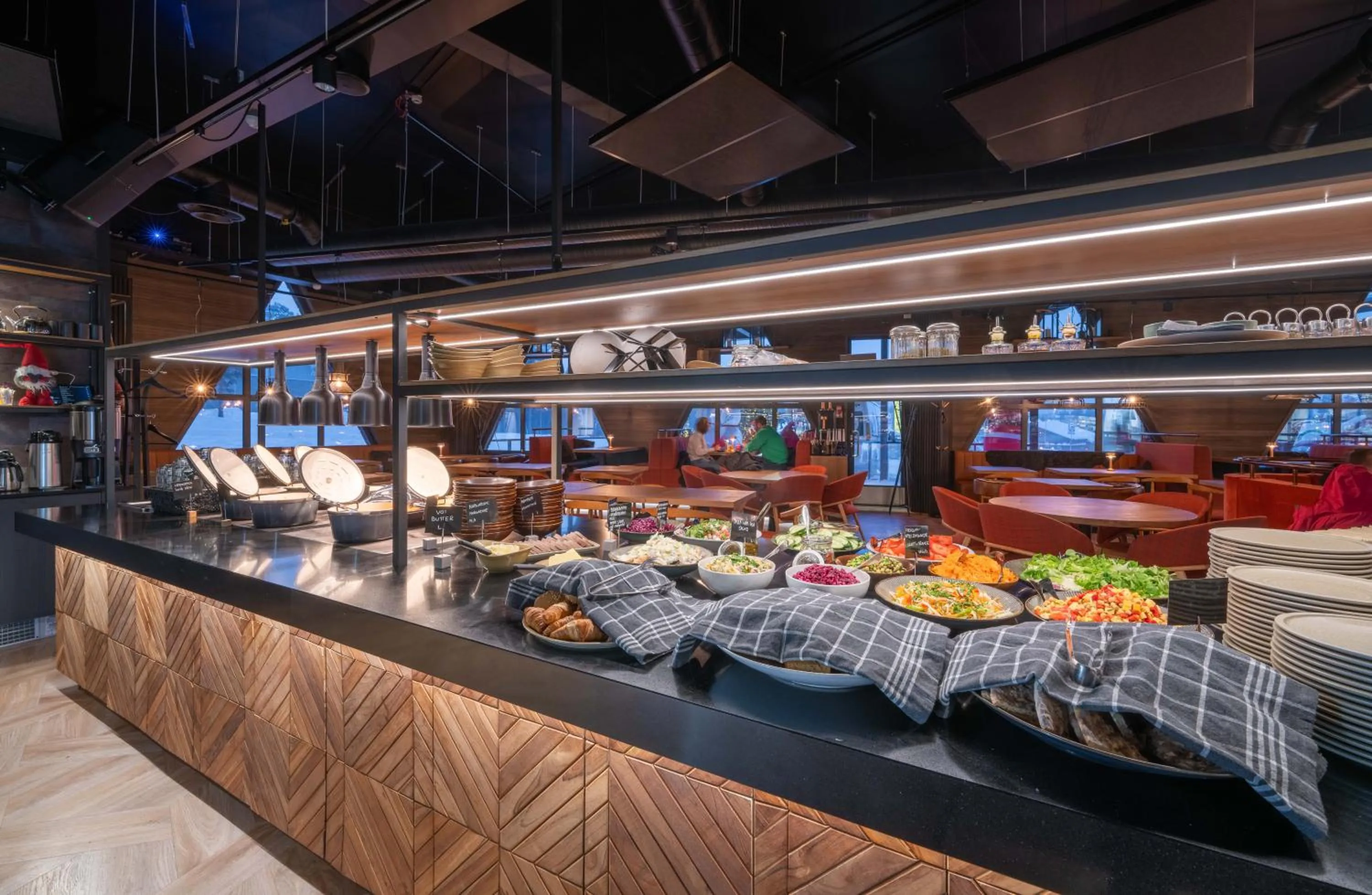 Kuukkeli Log Houses Porakka Inn