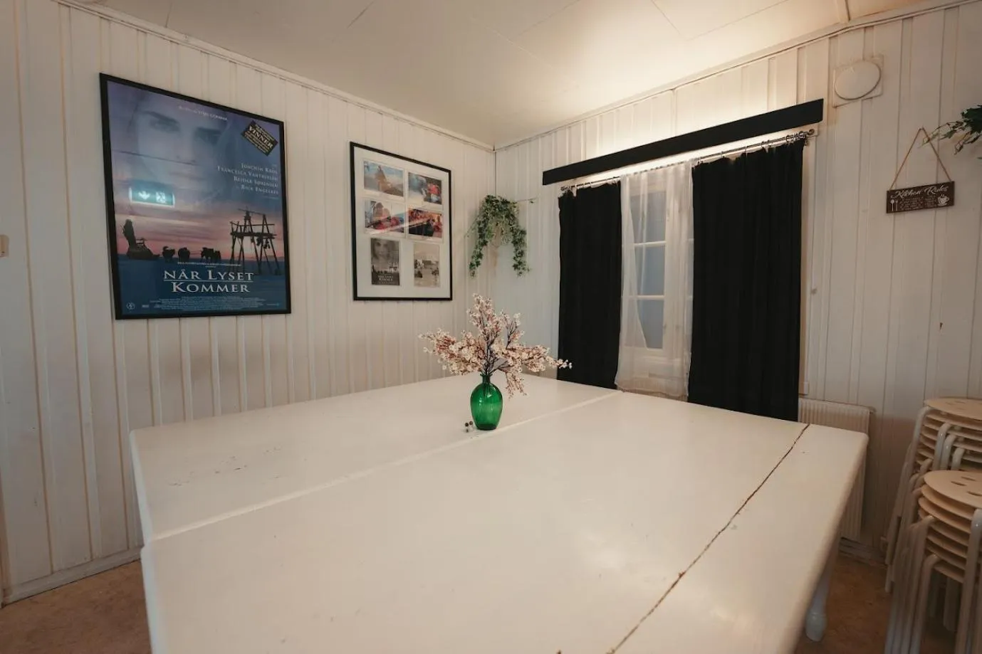 Dining area in Gjestehuset 102