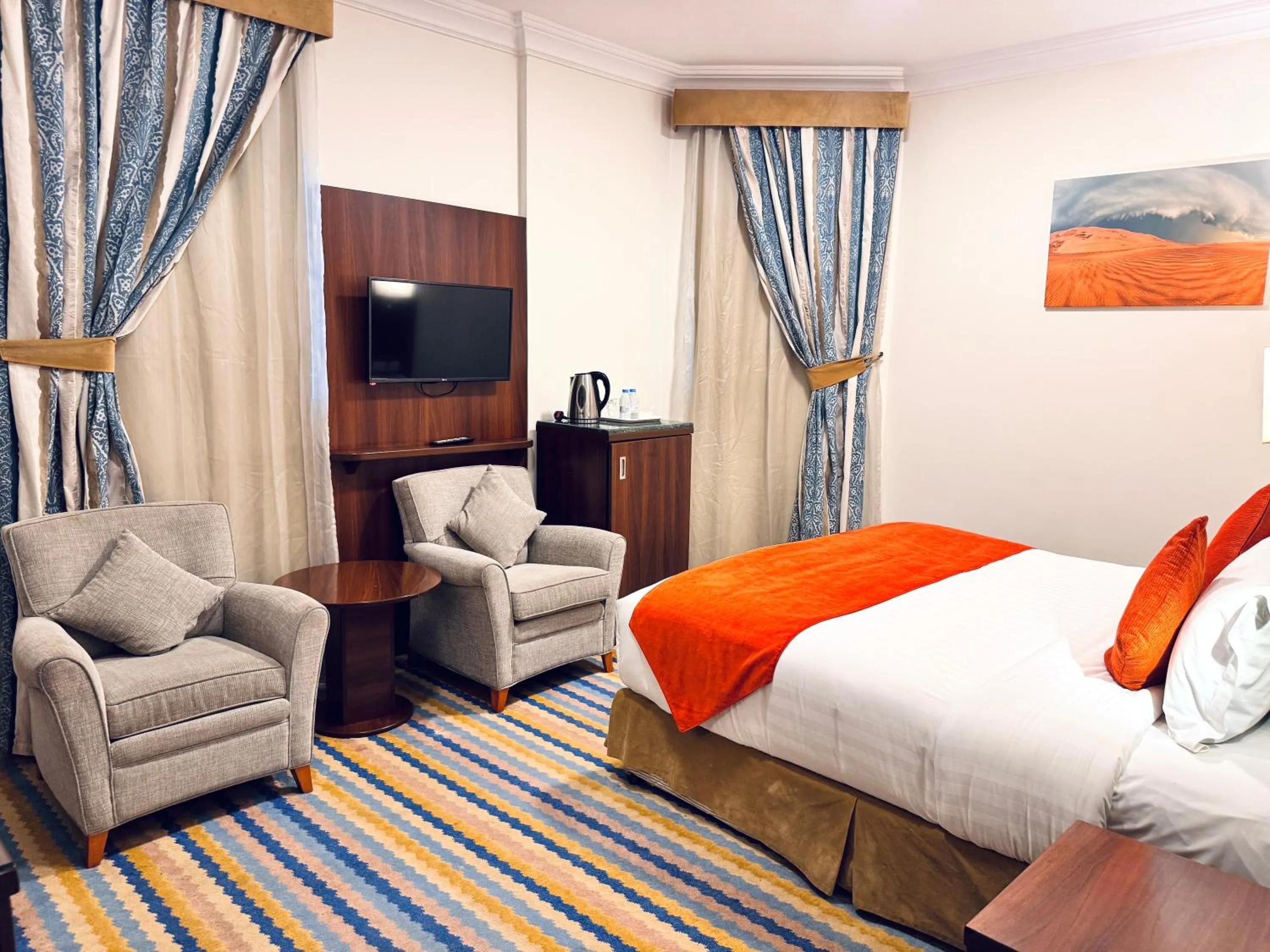 Bed in Rowaa Lindy Hotel Makkah