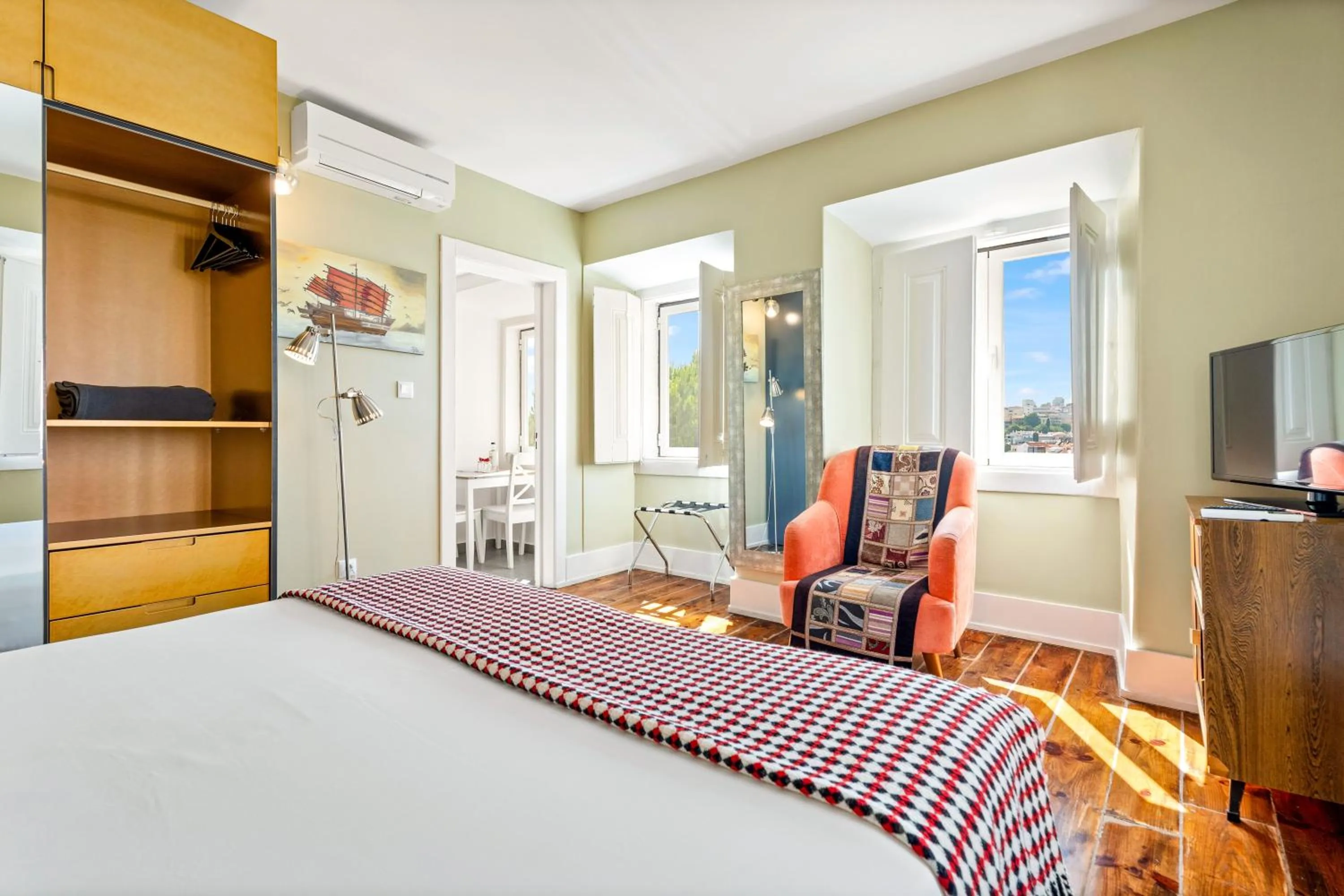 Bedroom, Bed in Casa do Jasmim by Shiadu