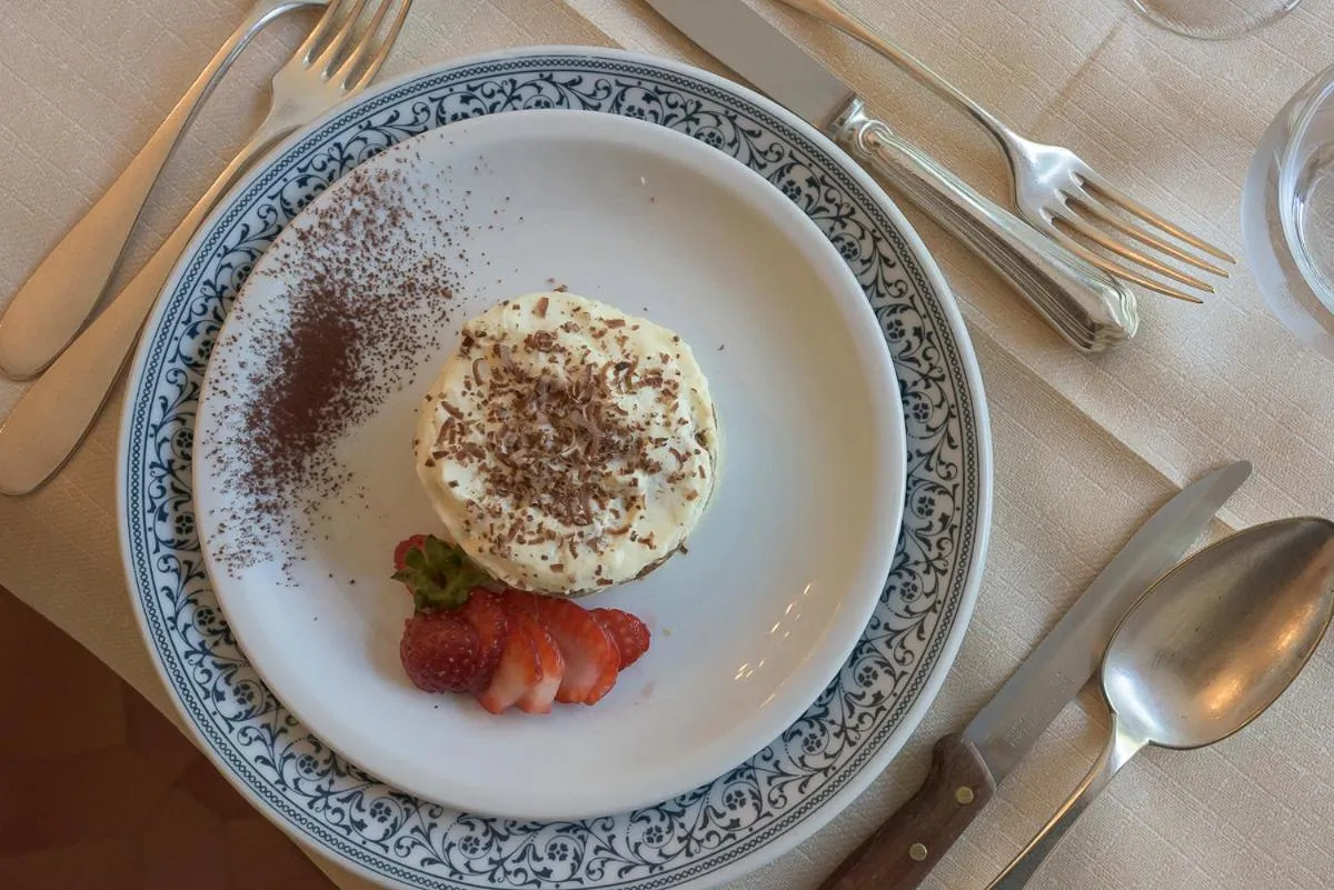 Restaurant/places to eat in Albergo Rossana