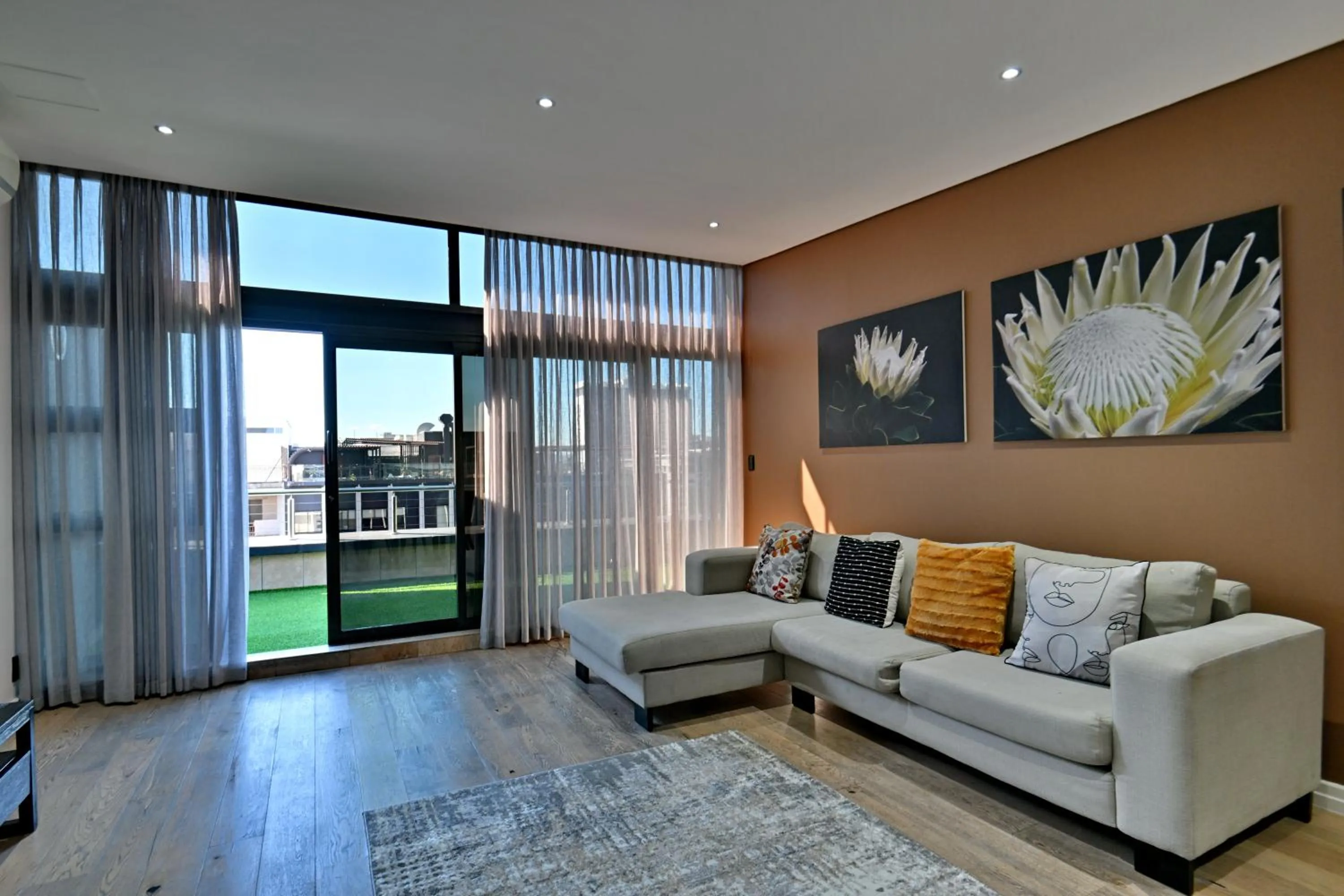 Living room in Fountains Hotel