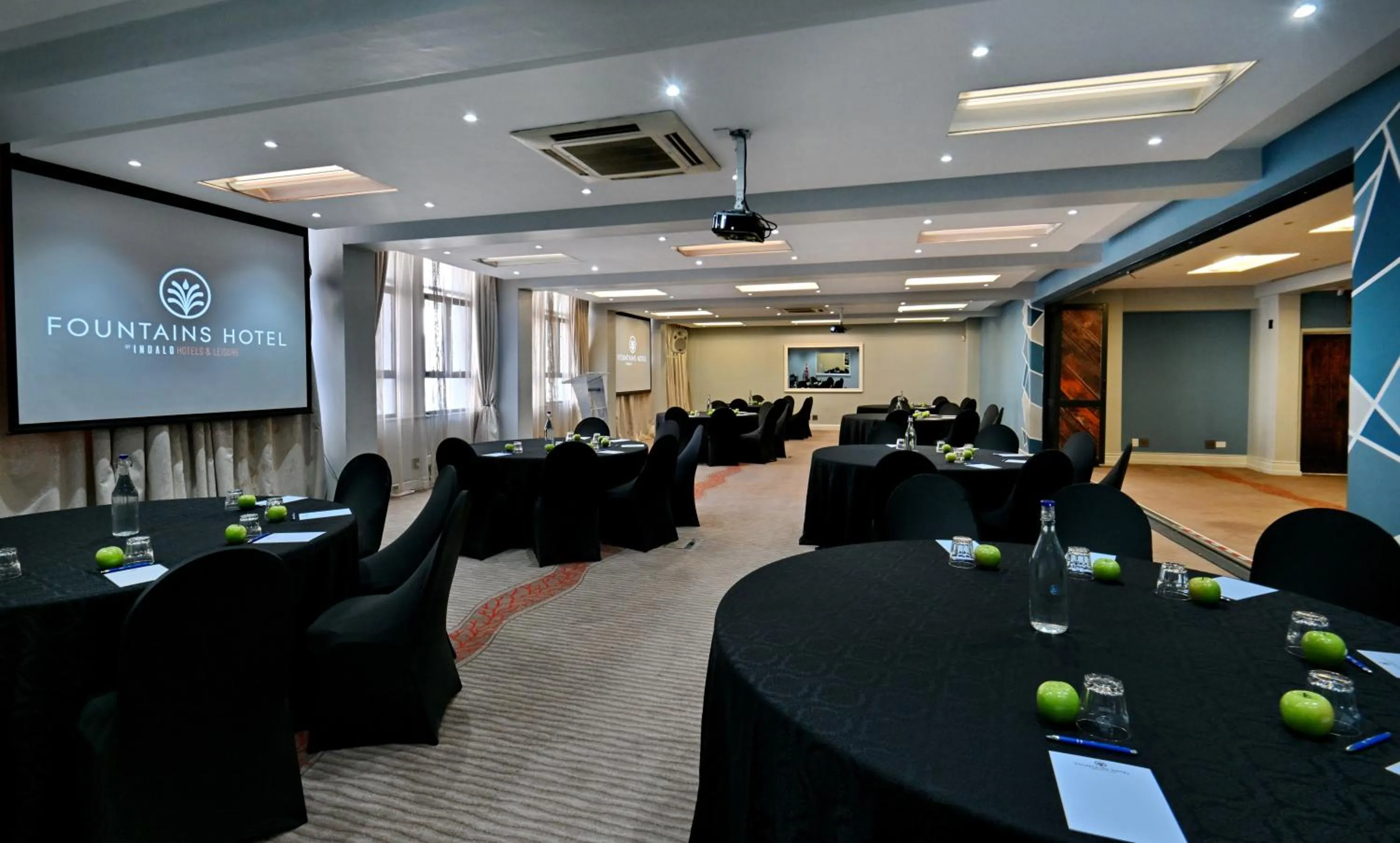 TV and multimedia in Fountains Hotel