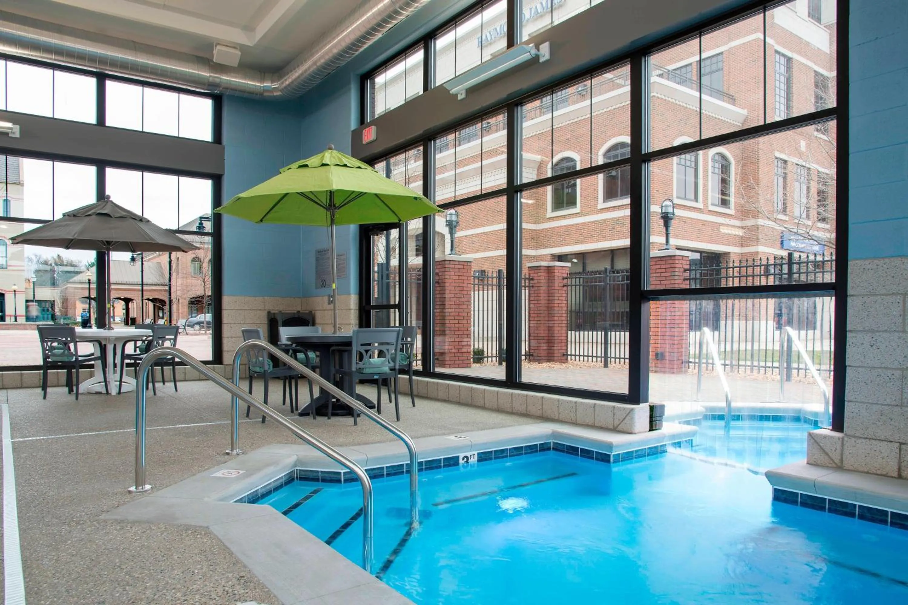 Fitness centre/facilities in Courtyard by Marriott Holland Downtown