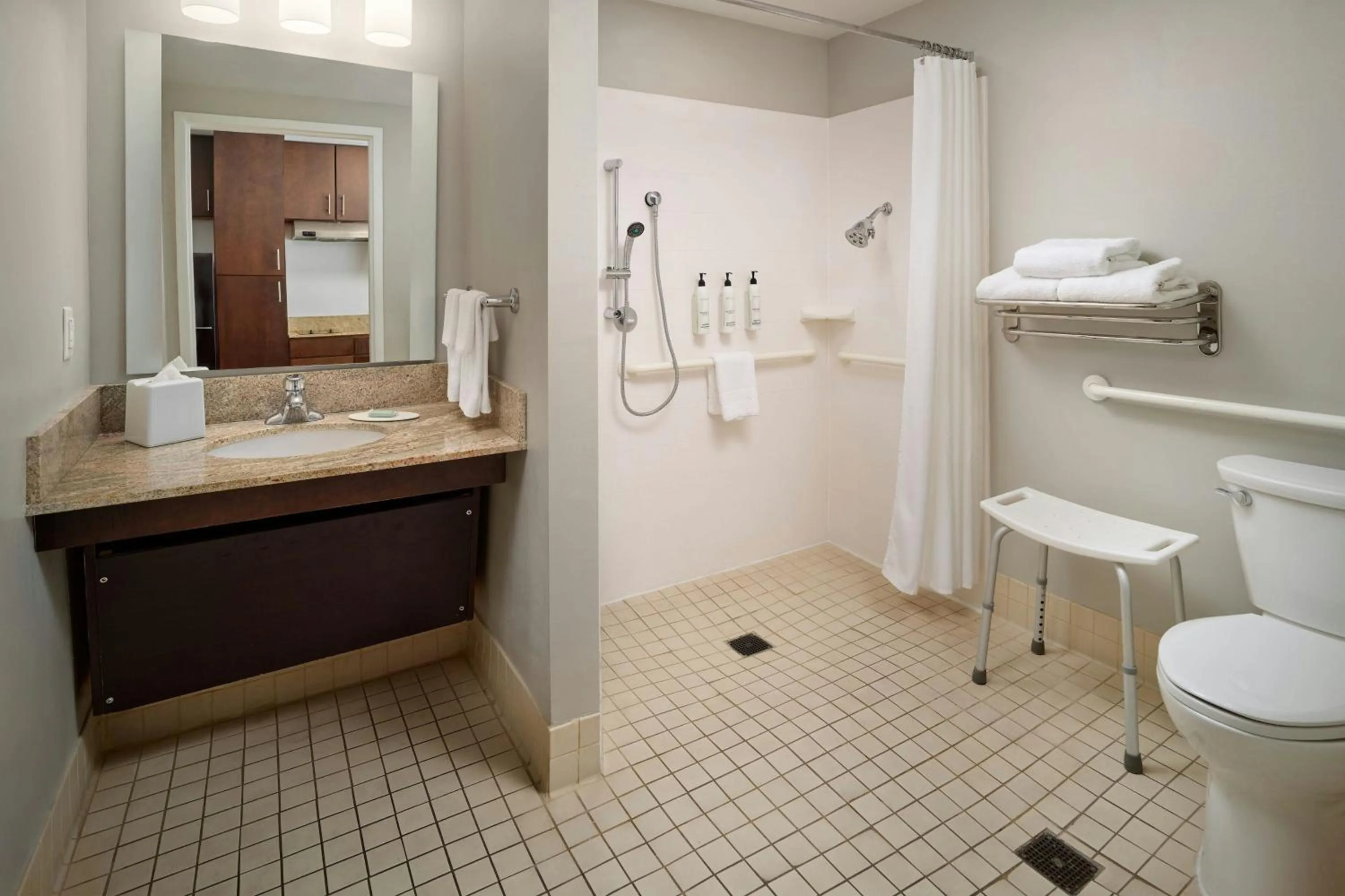 Bathroom in TownePlace Suites Orlando at FLAMINGO CROSSINGS Town Center, Western Entrance