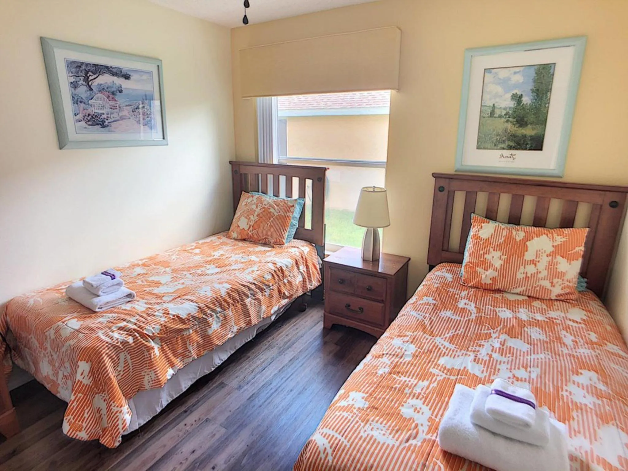 Bed in Rocco's Retreat