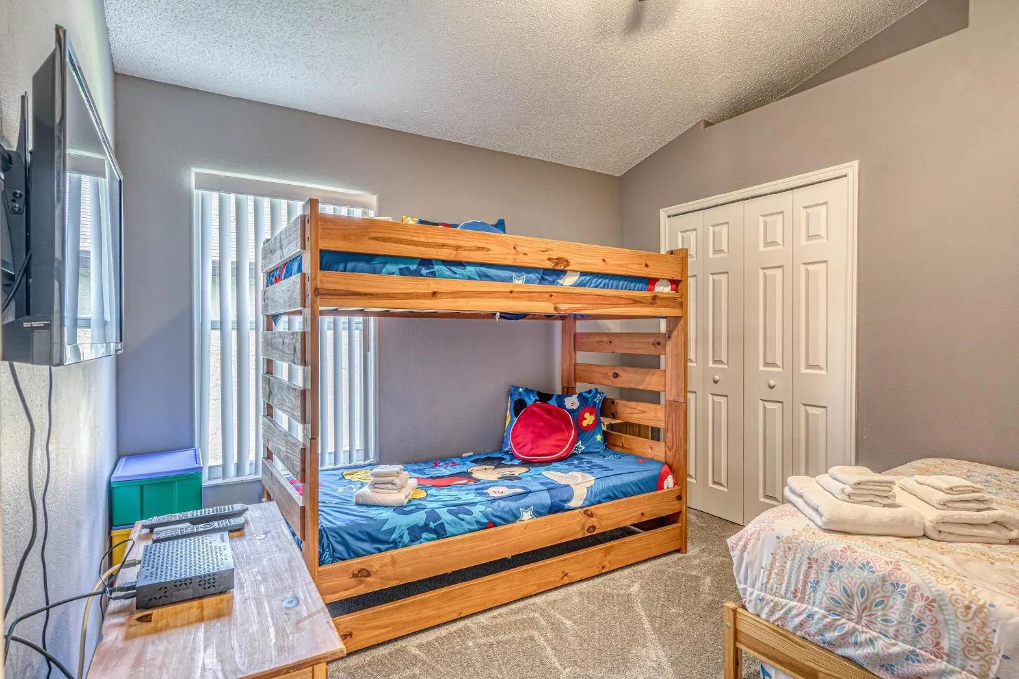 Bed in Pool Paradise