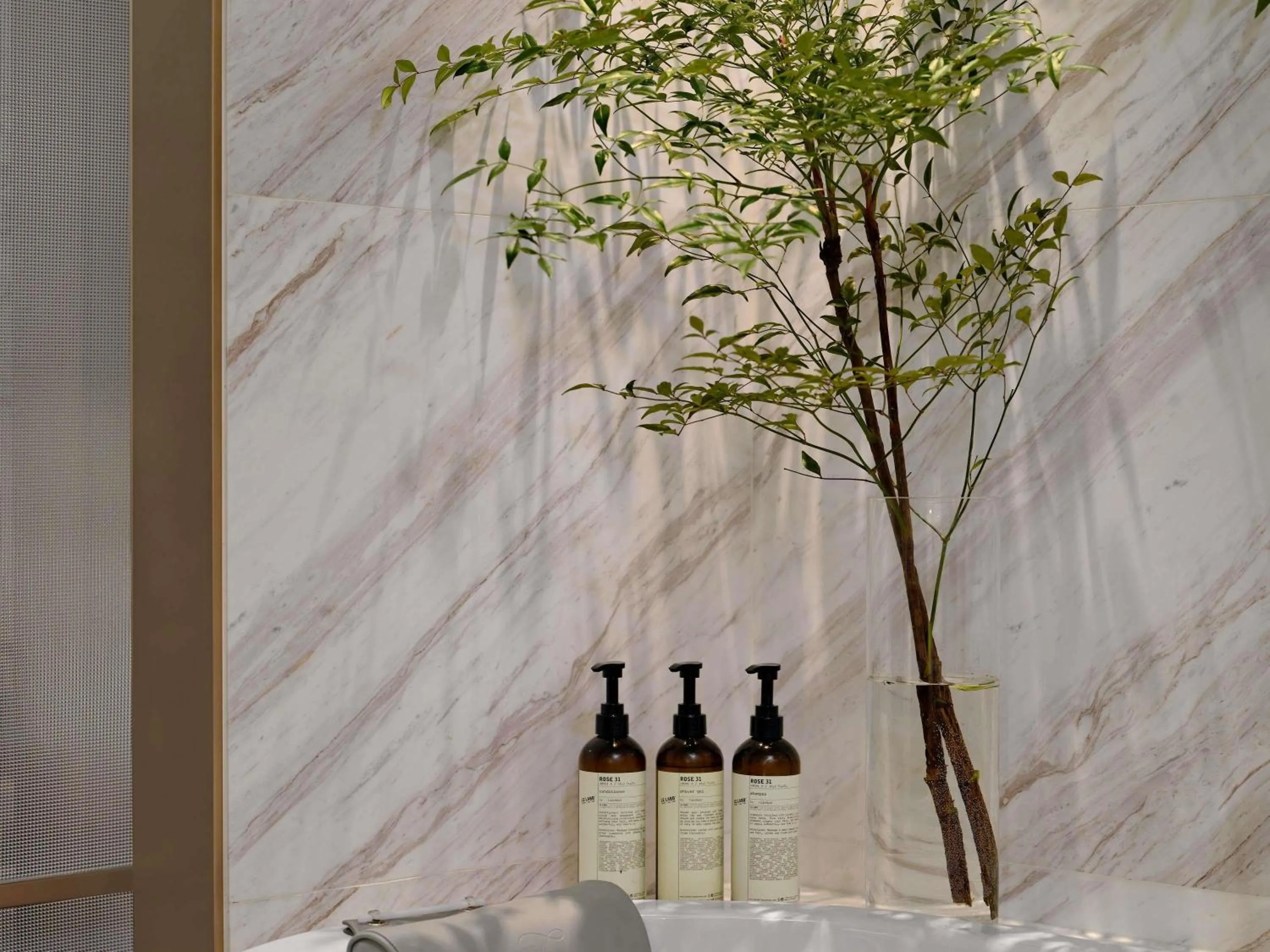 Bedroom in Fairmont Hanoi