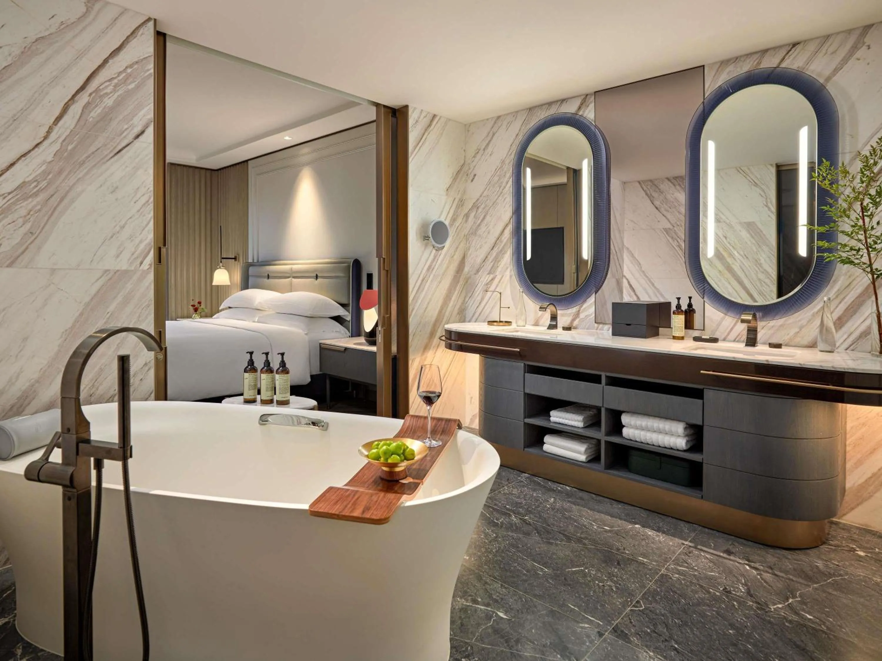 Bedroom in Fairmont Hanoi