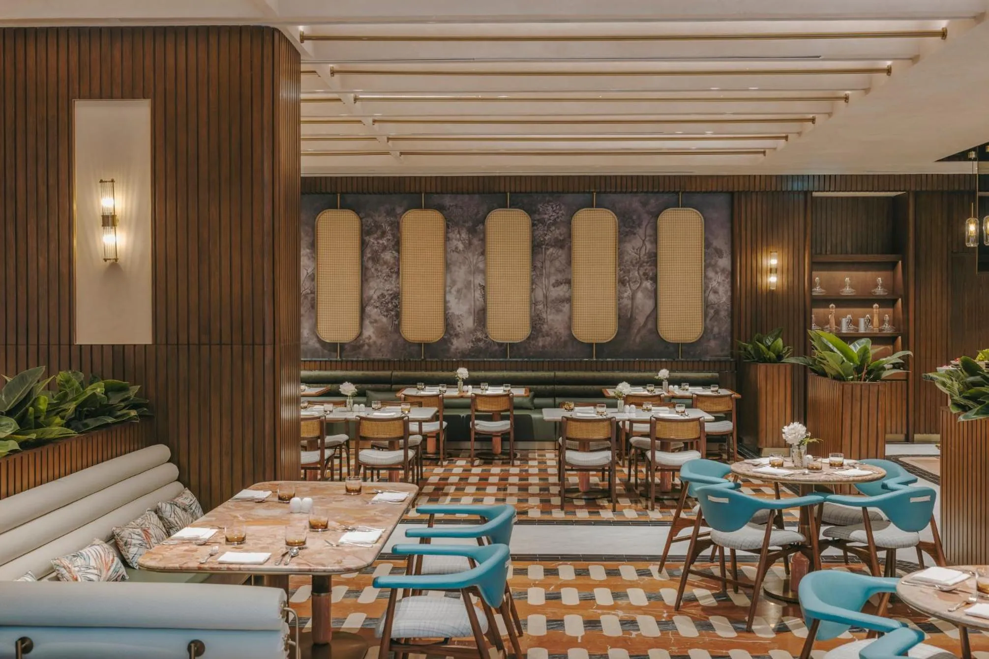 Restaurant/places to eat in Fairmont Hanoi