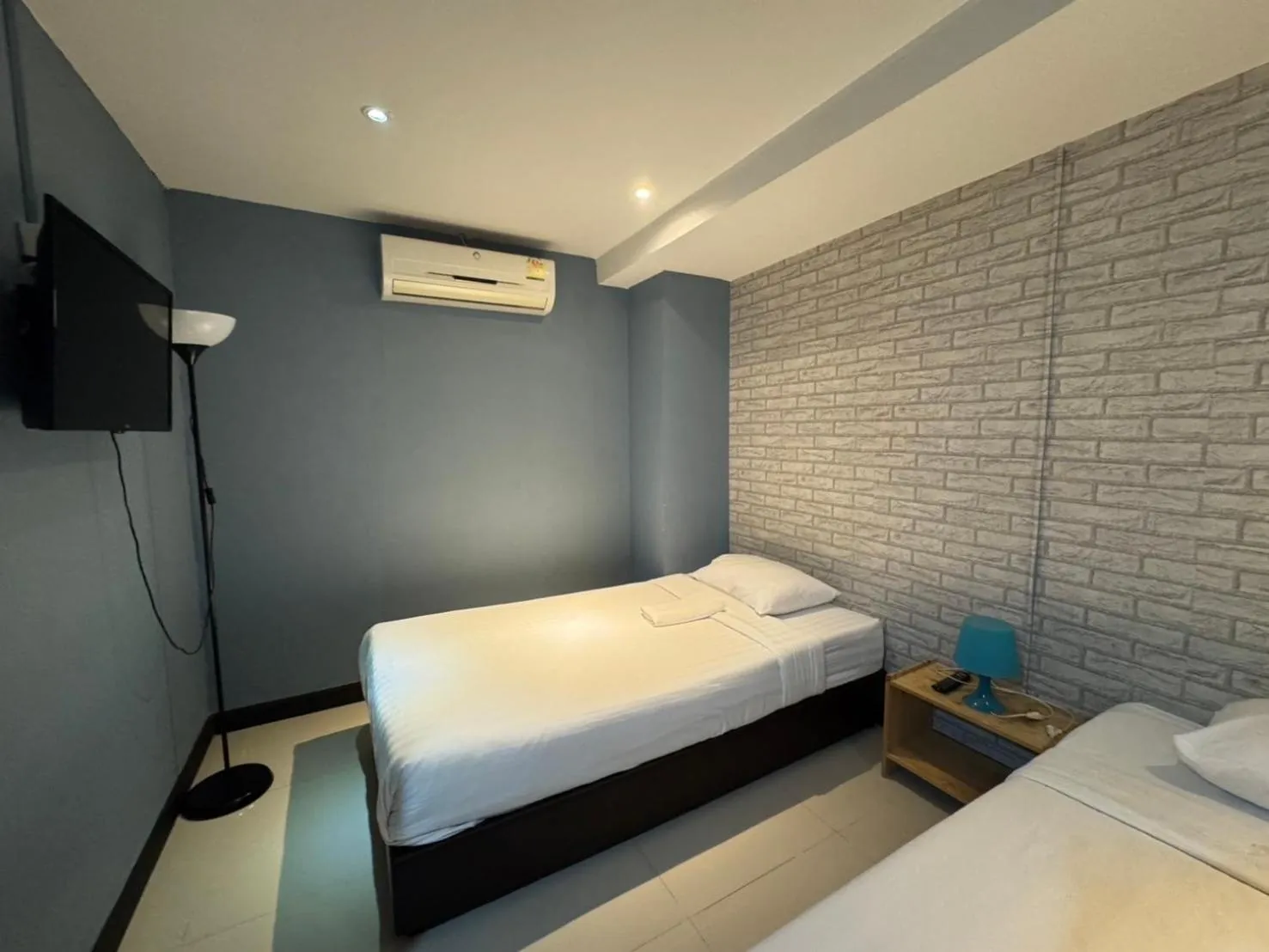 Bed in The Little Pig Sukhumvit