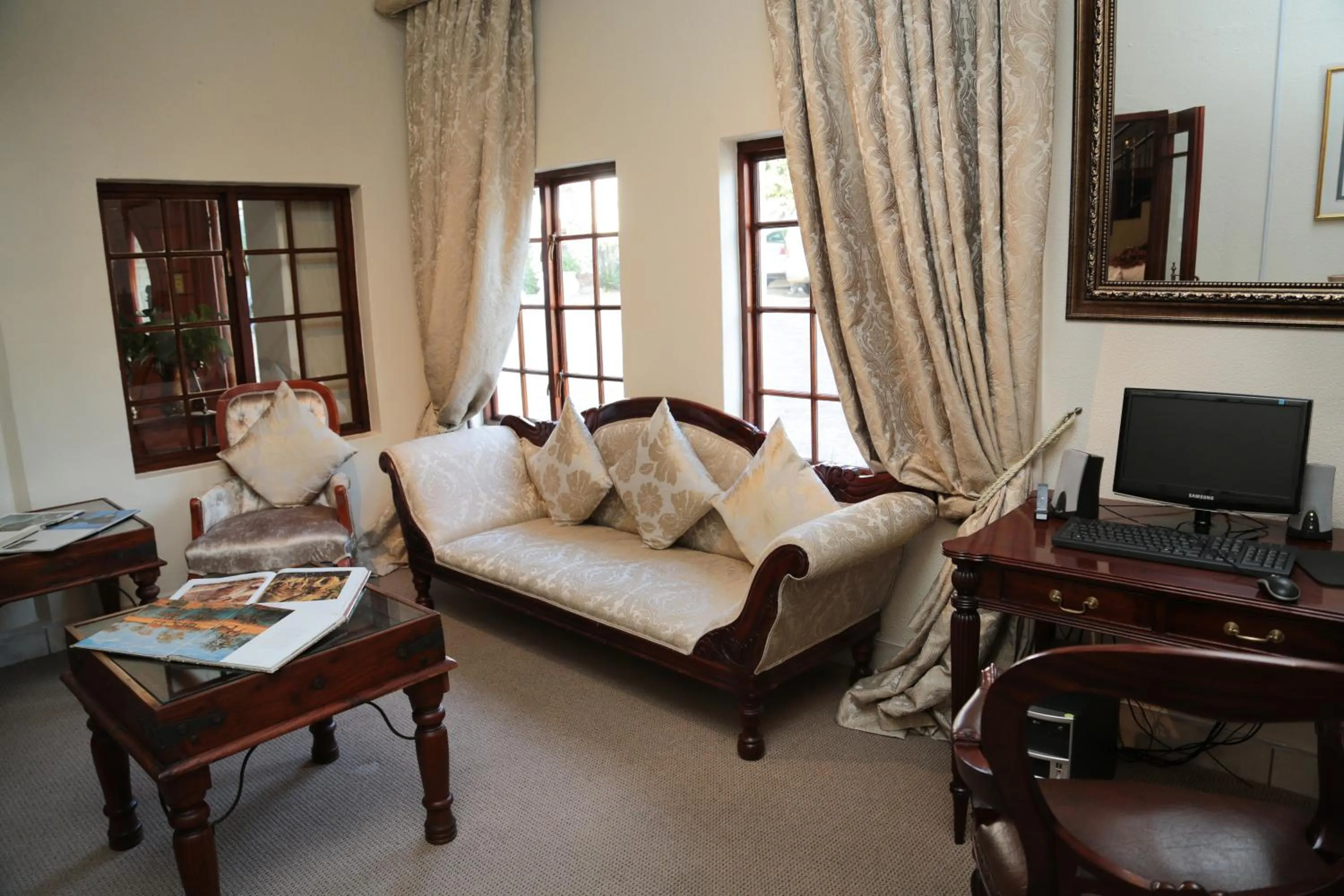 Business facilities in Misty Waves Boutique Hotel