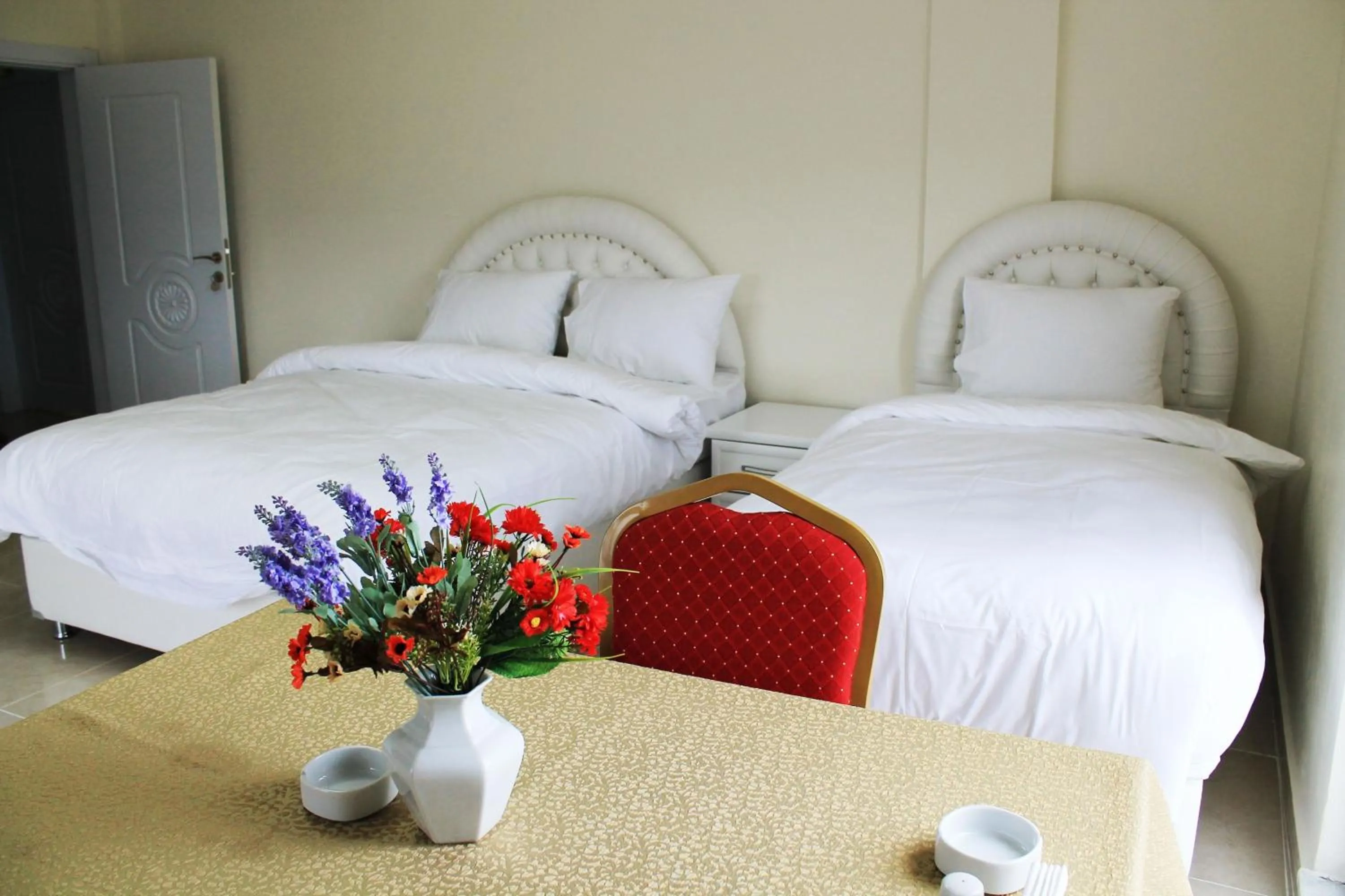 Photo of the whole room, Bed in HD Miray Otel