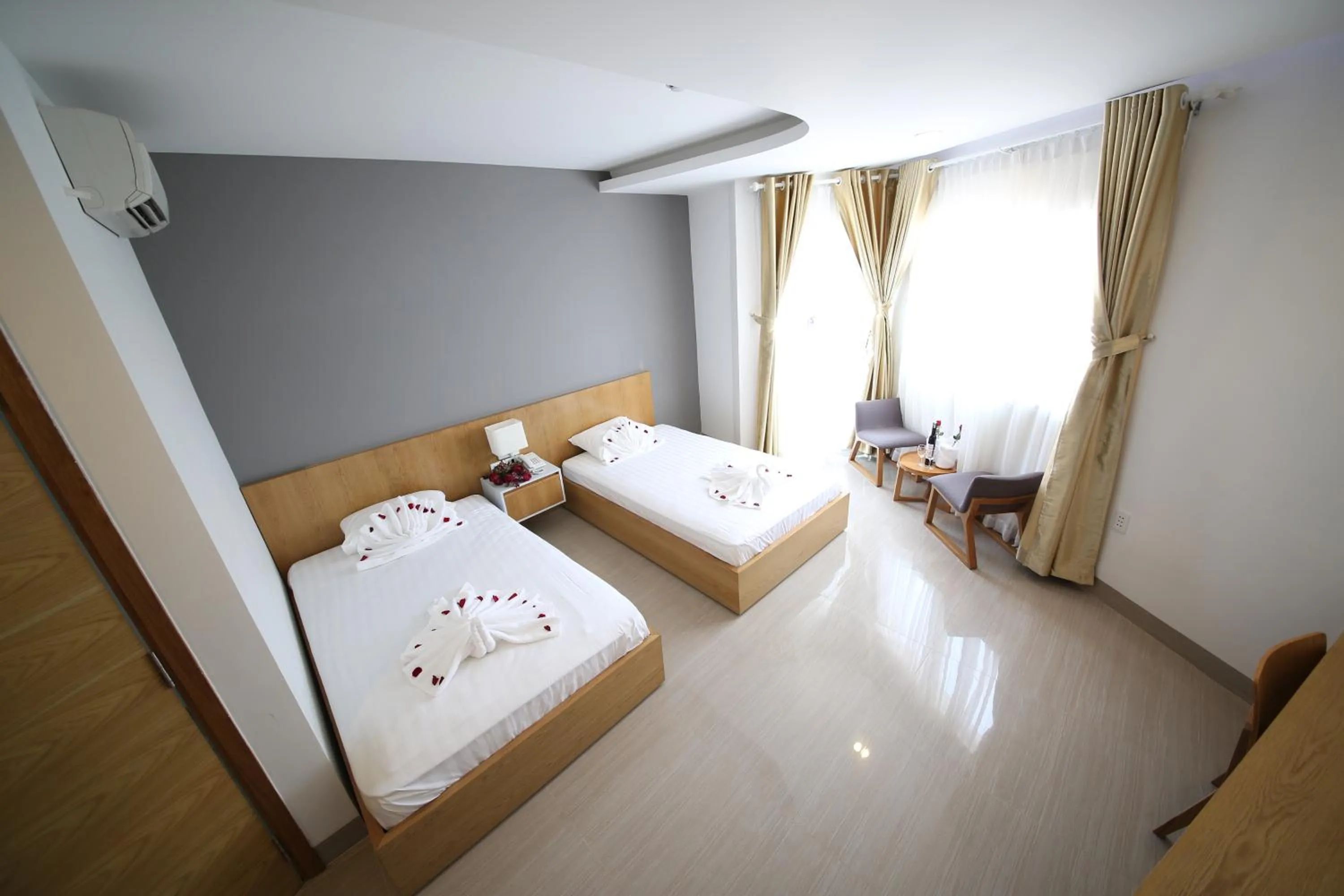 Bed in Sailing Hotel Phú Quốc