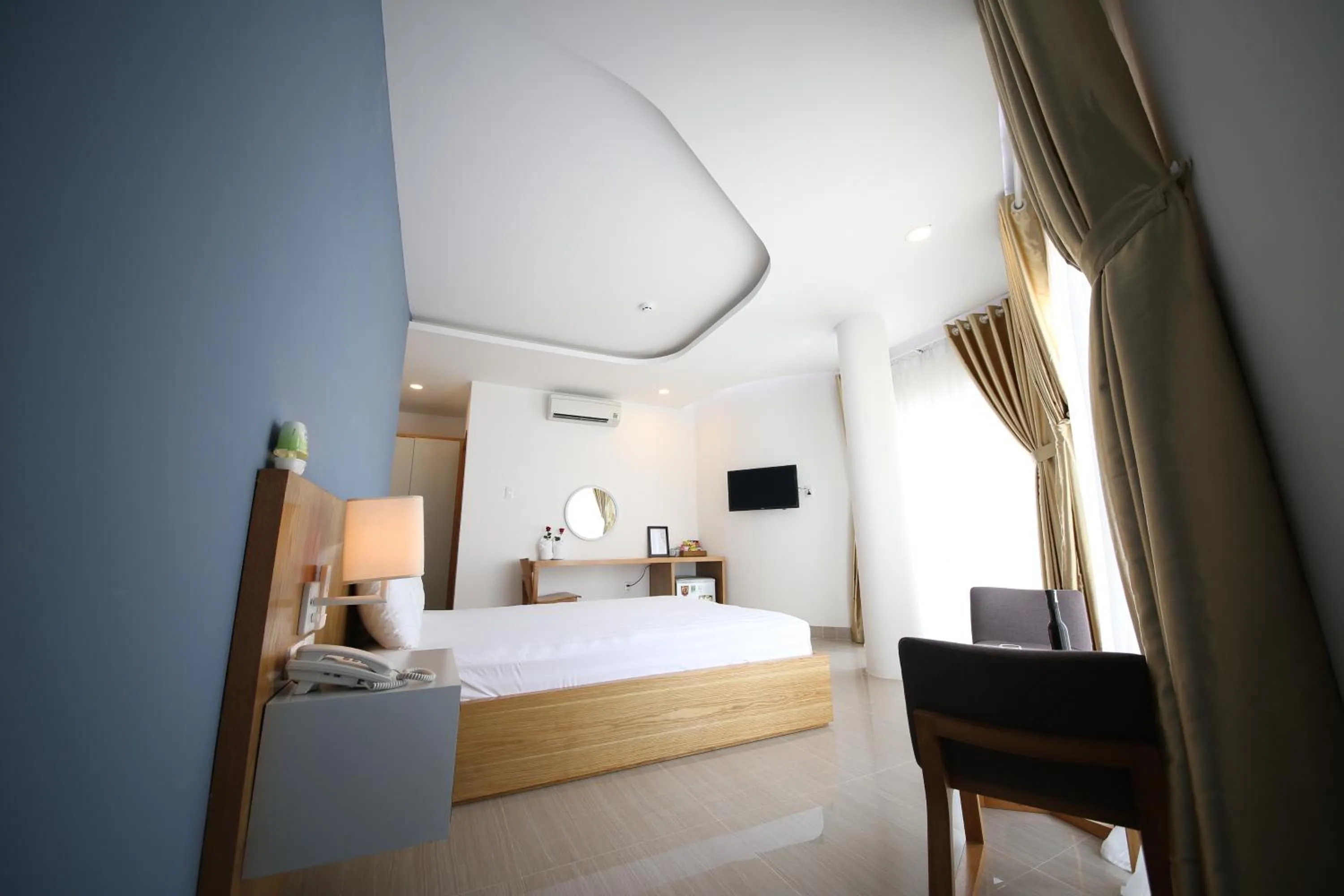 Photo of the whole room, Bed in Sailing Hotel Phú Quốc