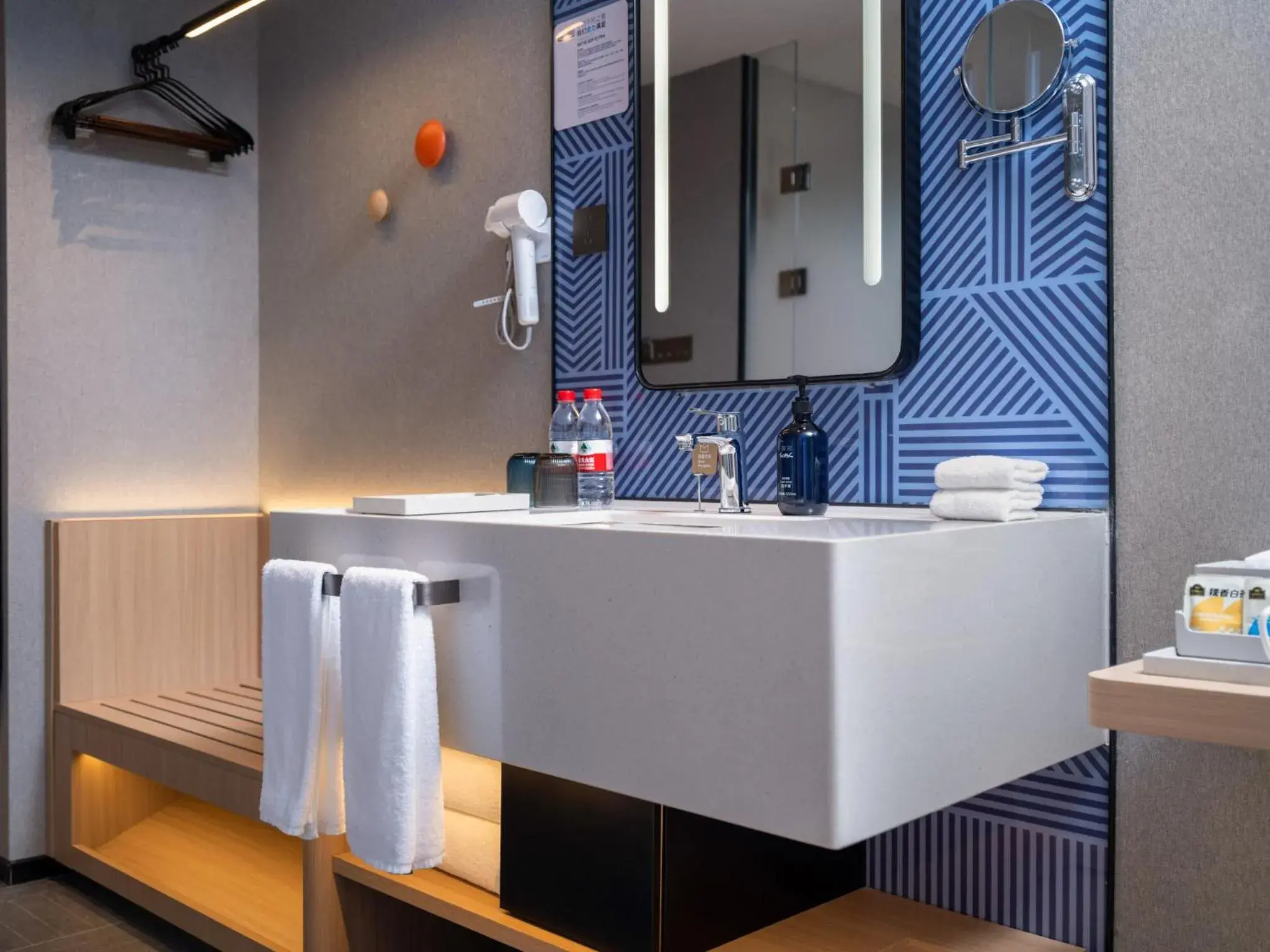 Standard Room in Holiday Inn Express Chengdu Shuangliu Chuanda Road by IHG Standard Room in Holiday Inn Express Chengdu Shuangliu Chuanda Road by IHG