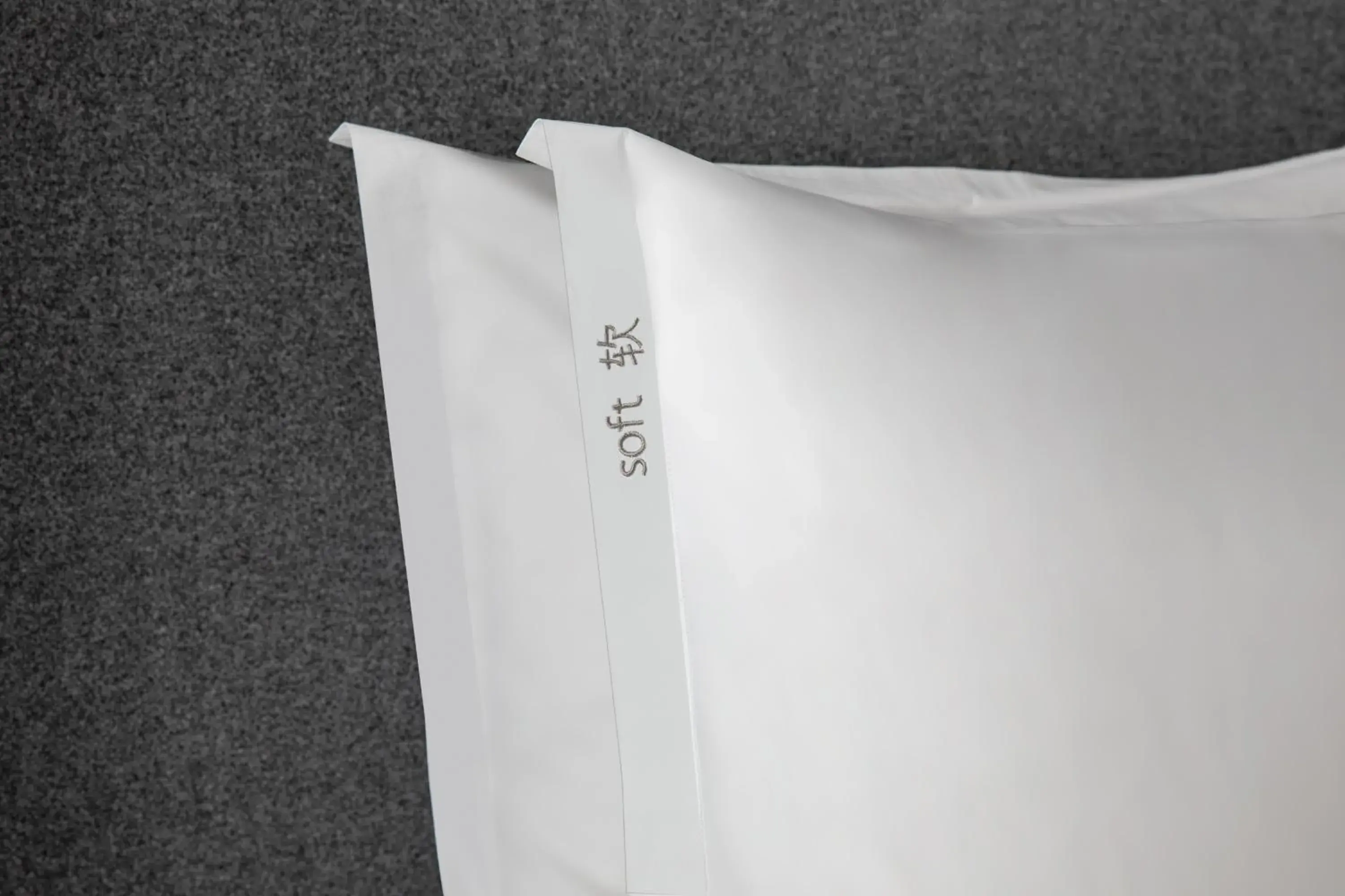 Standard King Room - Disability Access in Holiday Inn Express Chongqing Liangjiang Yufu by IHG Standard King Room - Disability Access in Holiday Inn Express Chongqing Liangjiang Yufu by IHG