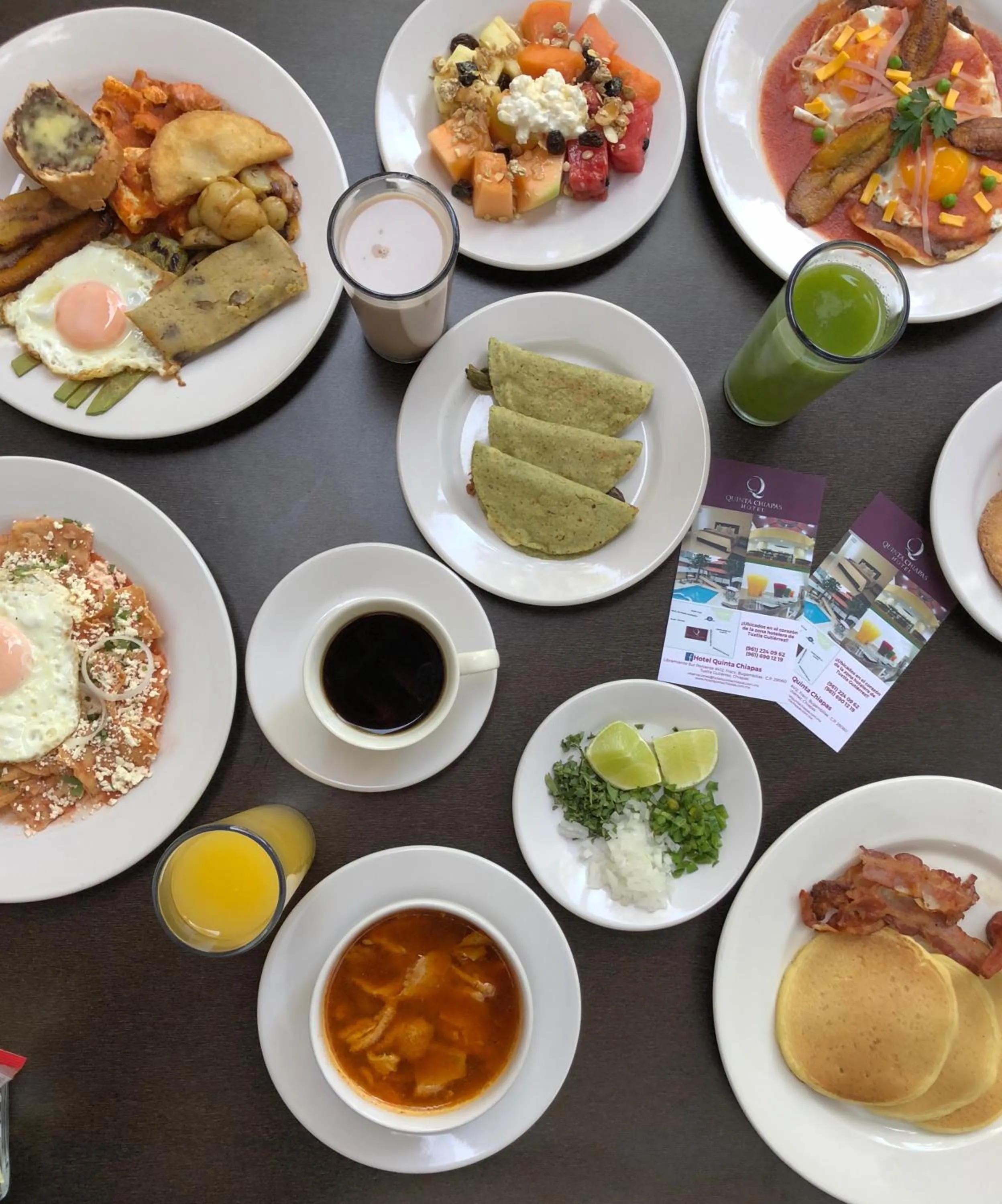 Buffet breakfast in Quinta Chiapas