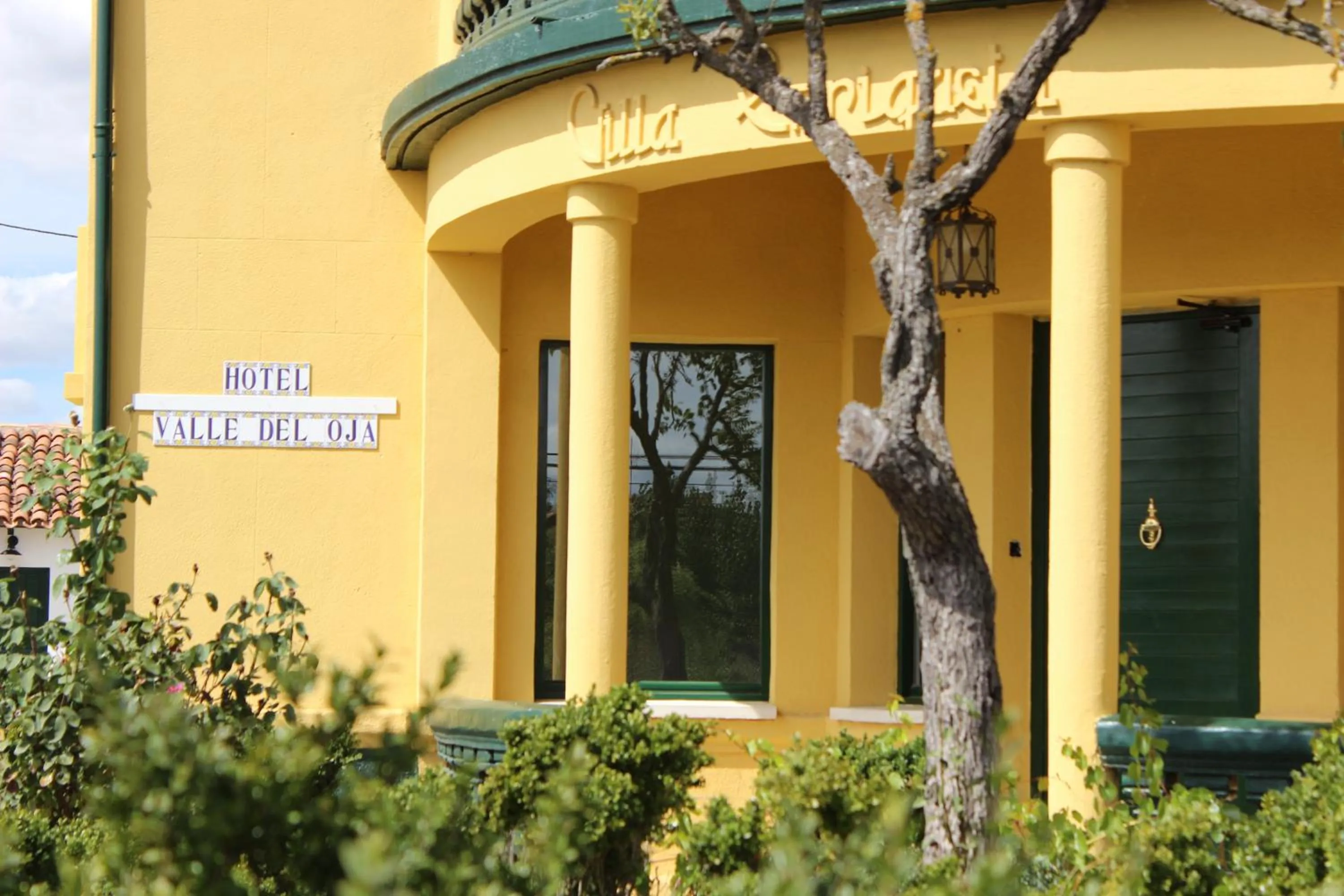 Property logo or sign in Hotel Valle del Oja