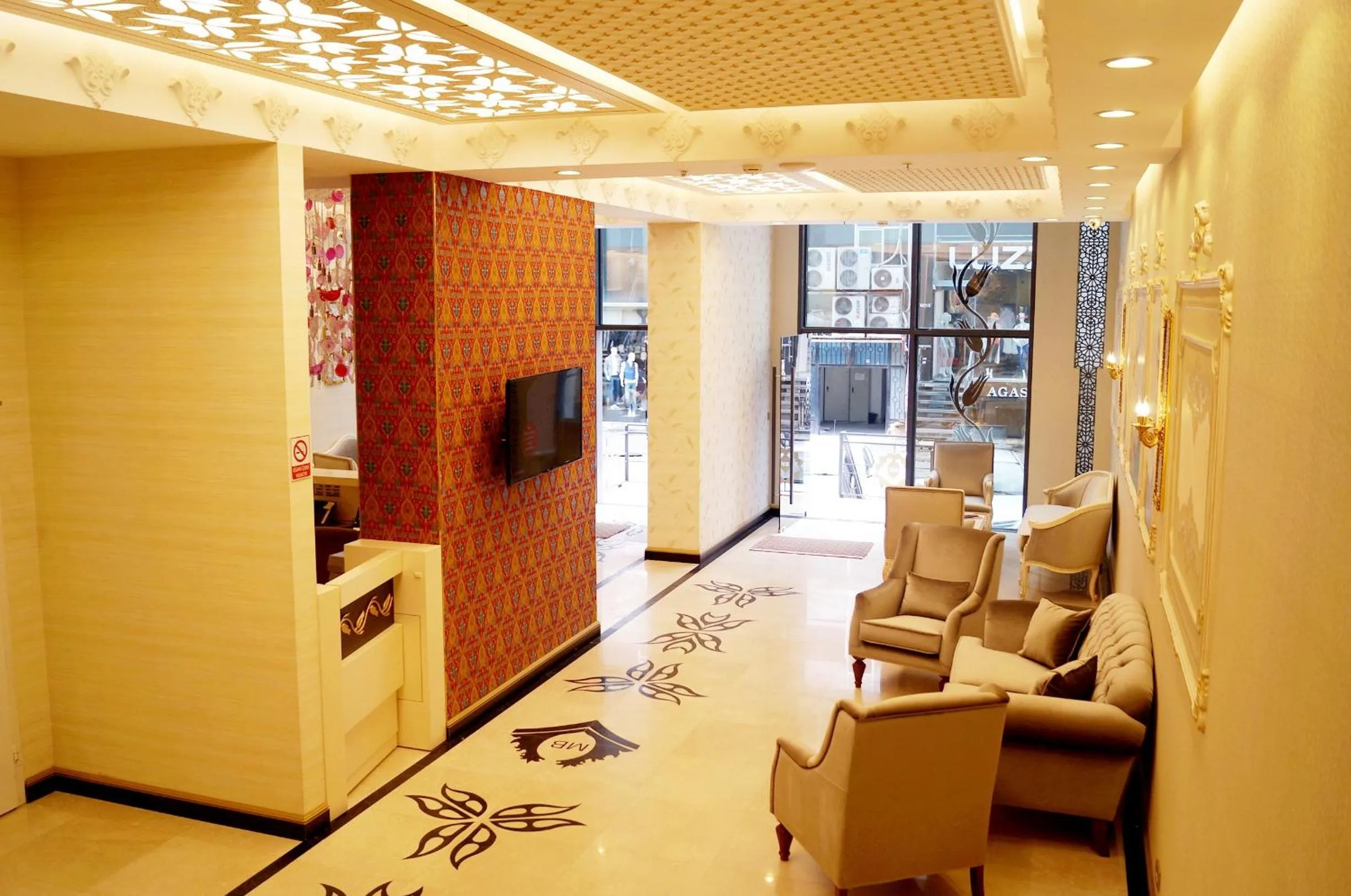 Lobby or reception, Lounge/Bar in MB Deluxe Hotel