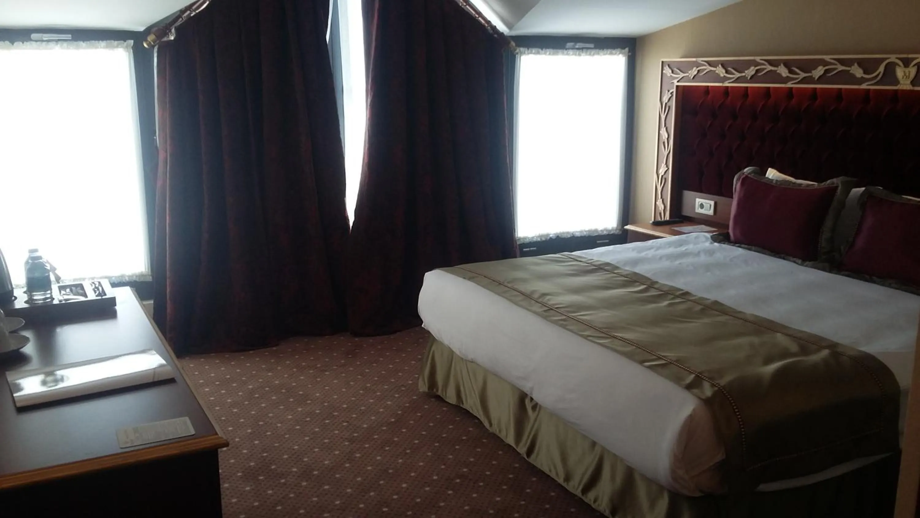 Bed, Room Photo in MB Deluxe Hotel