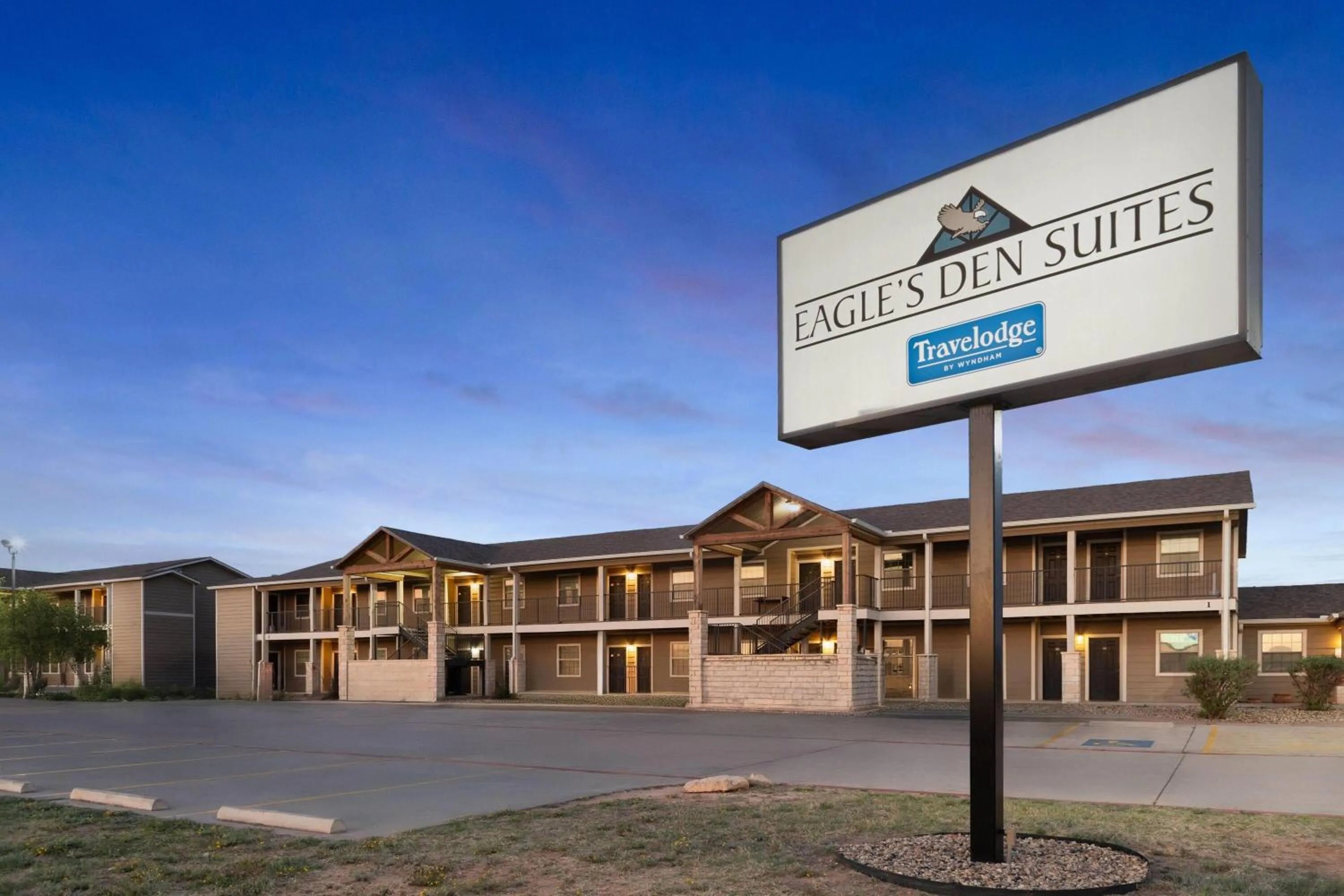 Property building in Eagle's Den Suites Big Spring a Travelodge by Wyndham