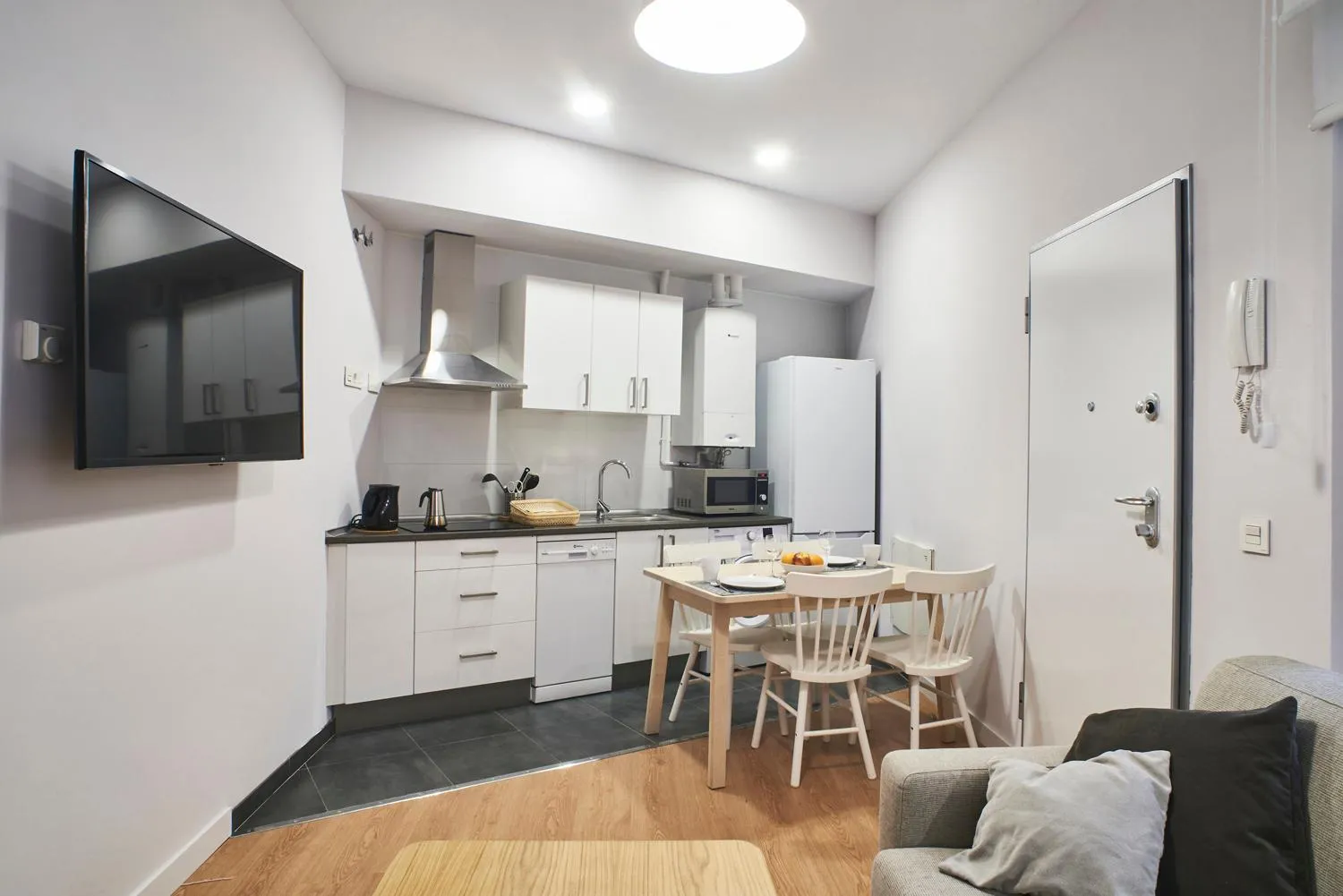 Kitchen or kitchenette in Slow Suites Luchana