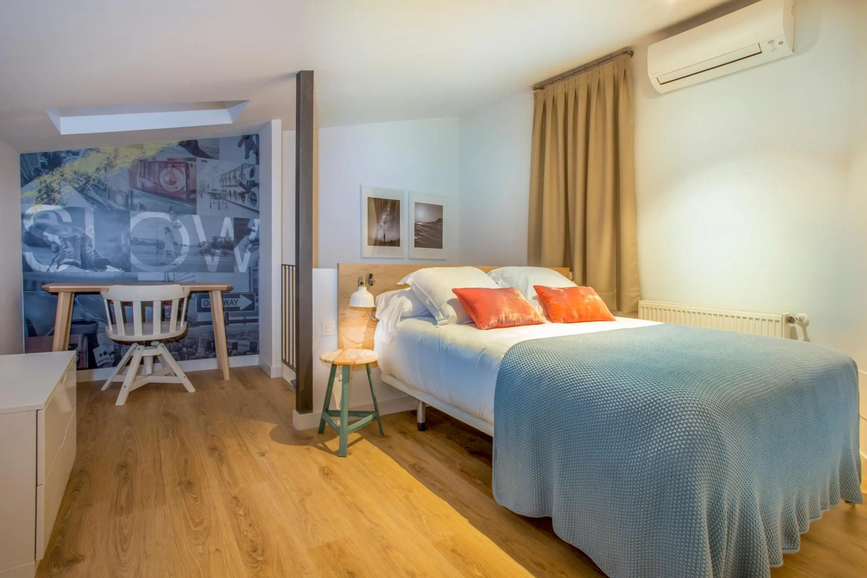 Bed in Slow Suites Luchana