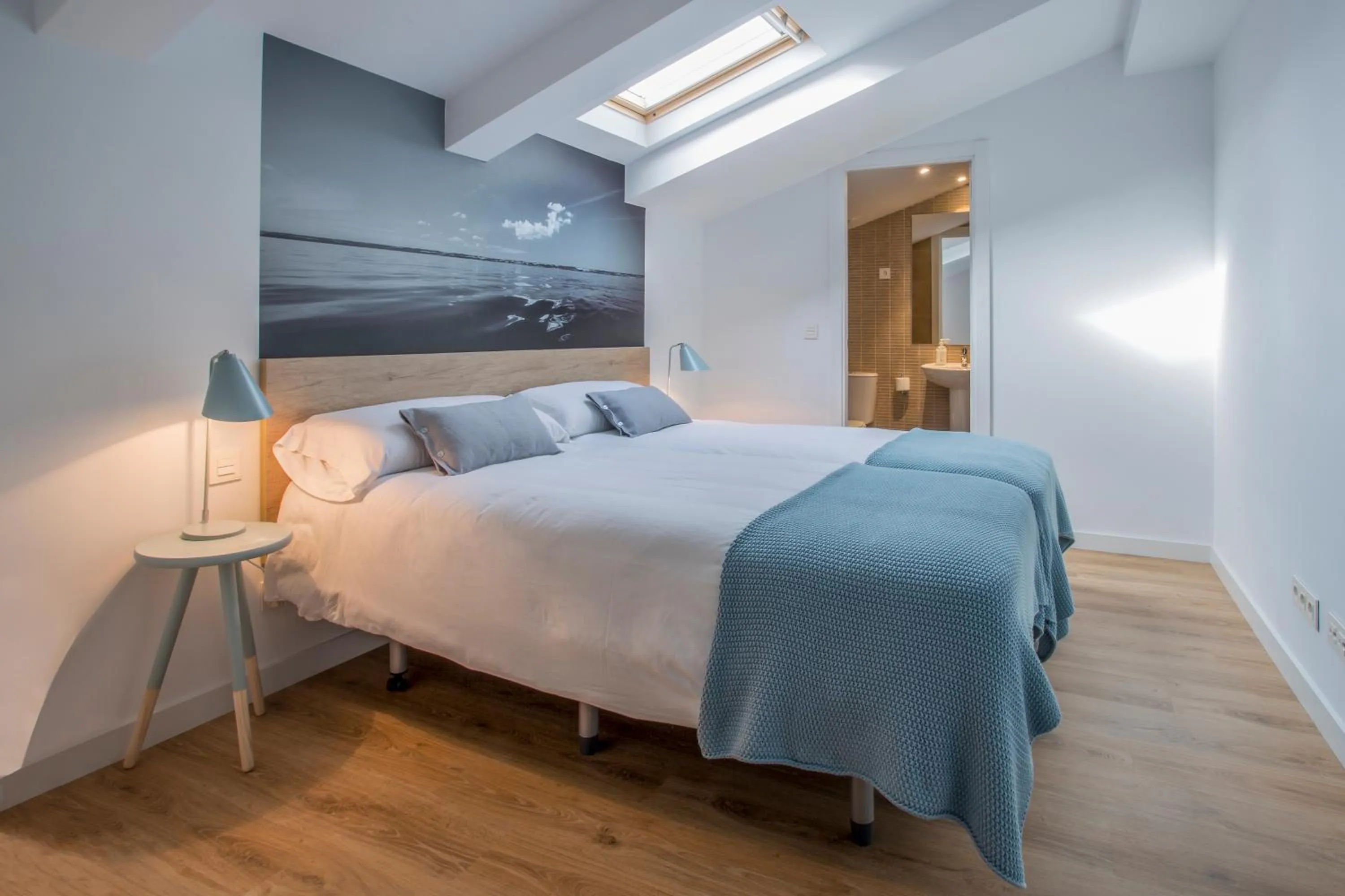 Bedroom, Bed in Slow Suites Luchana