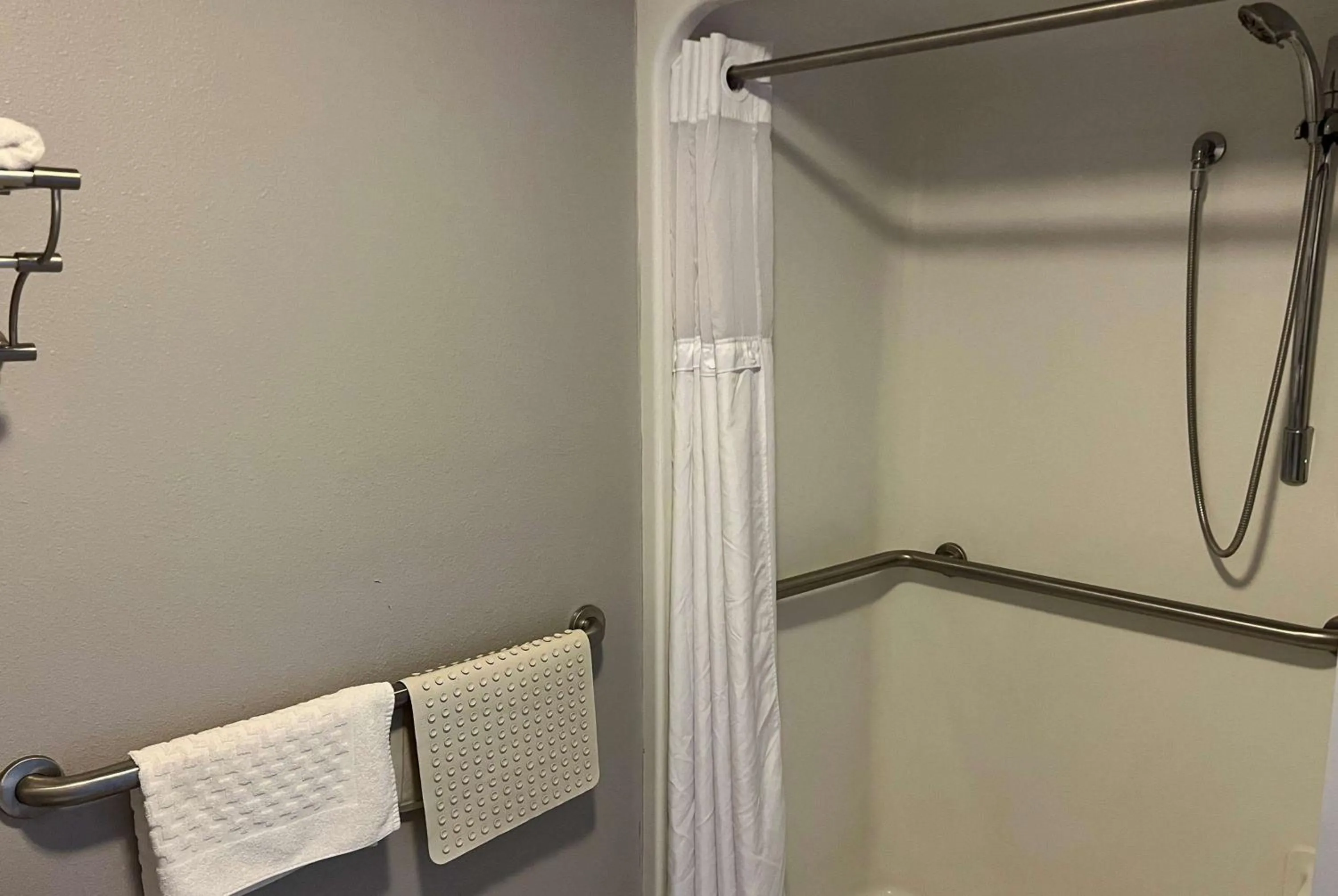 Bathroom in Days Inn by Wyndham Pittsburg KS