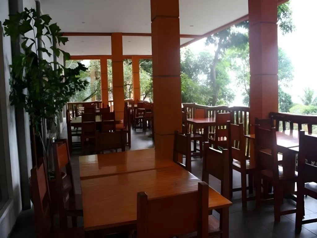 Tamaraw Beach Resort