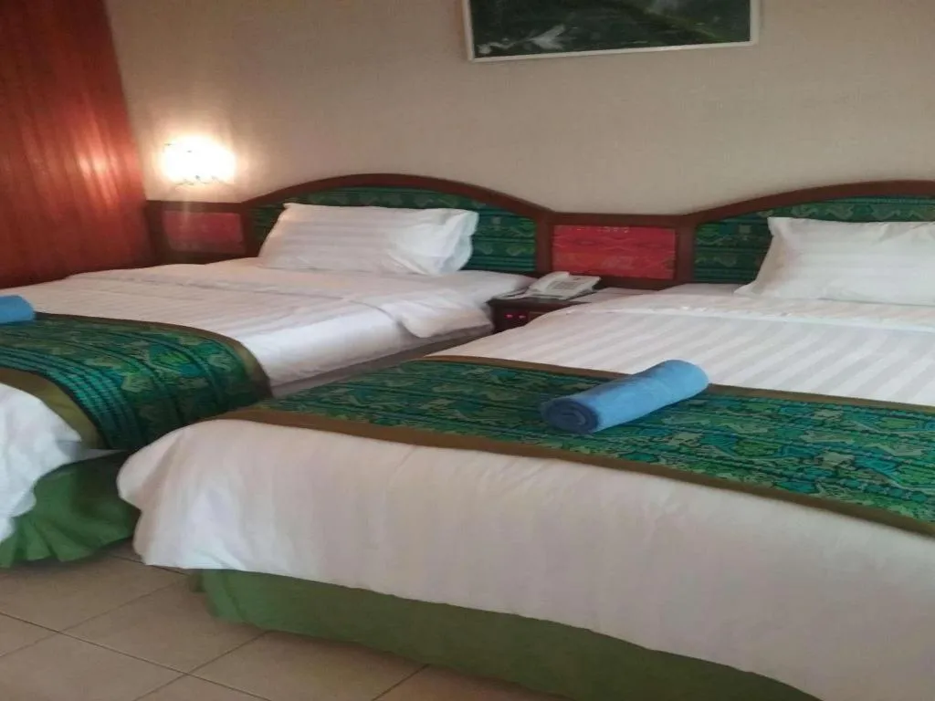 Bed in Parapat View Hotel