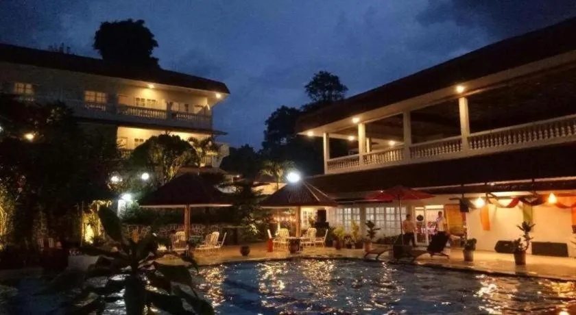 Parapat View Hotel