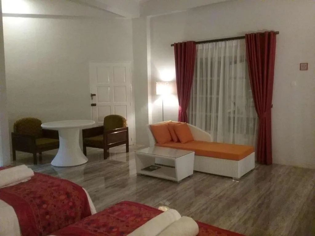 Bed in Parapat View Hotel