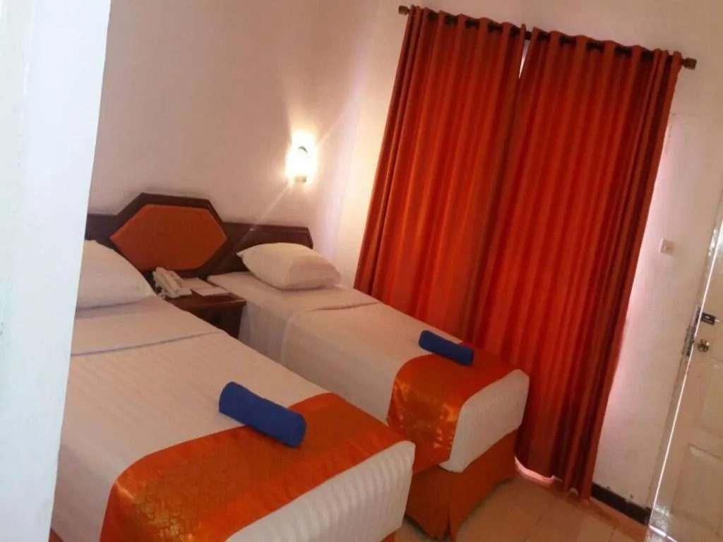 Bed in Parapat View Hotel