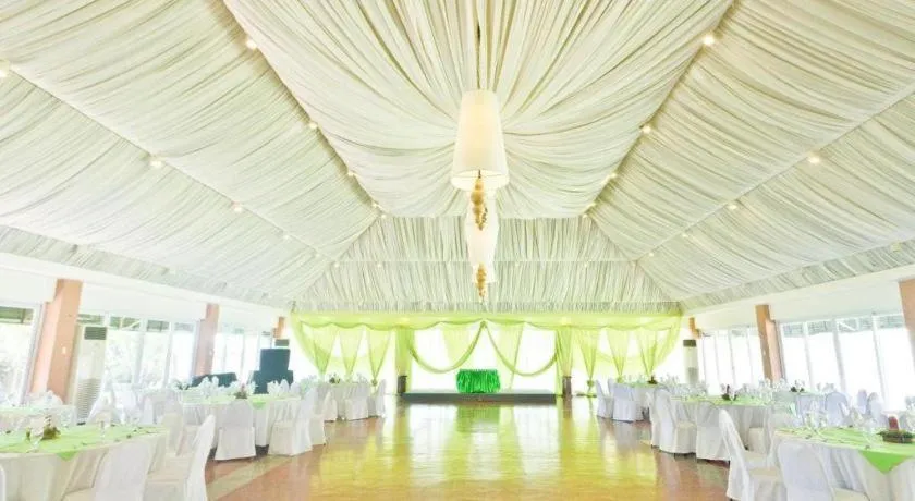 Zaycoland Resort and Hotel