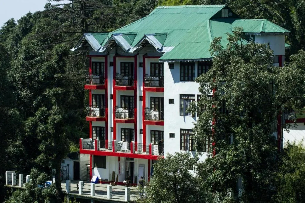 Hotel Himgiri