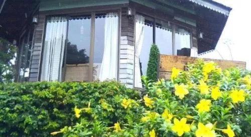 Dern Din Du Dao Resort