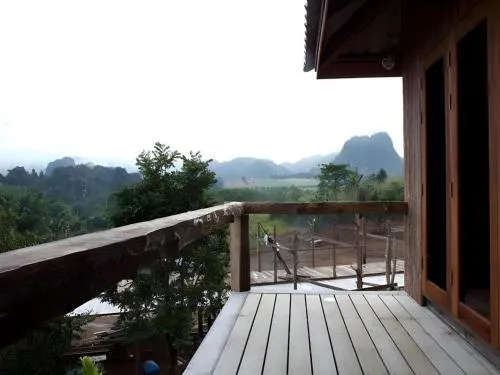 Maan Mek Talay Mok Resort