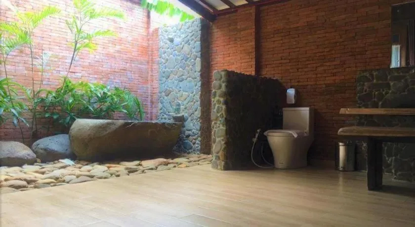 ONO JOGLO RESORT AND CONVENTION JEPARA