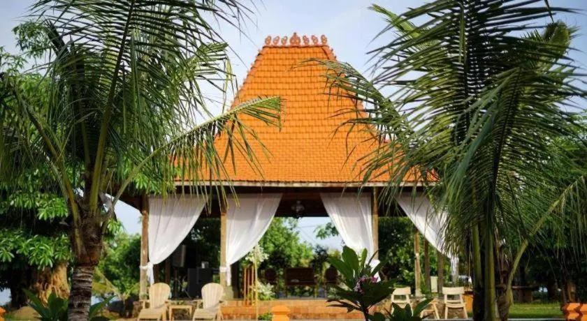 ONO JOGLO RESORT AND CONVENTION JEPARA