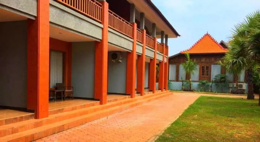 ONO JOGLO RESORT AND CONVENTION JEPARA