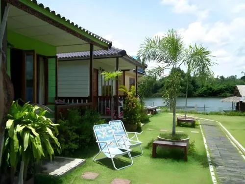 Bambooya Resort