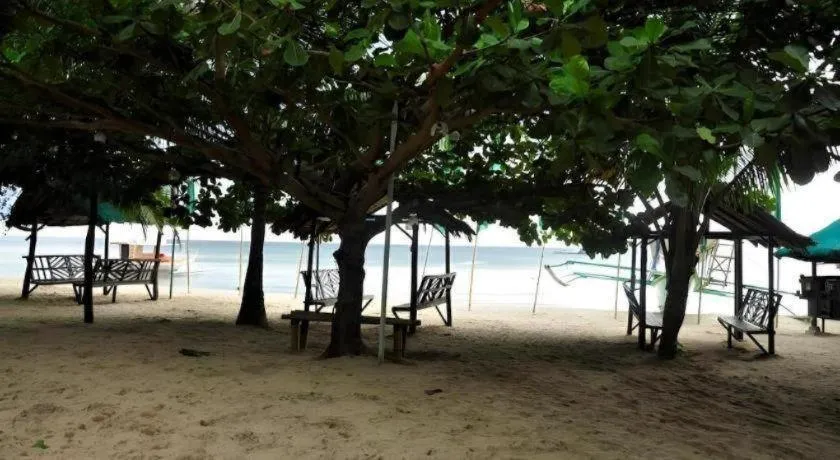 Paseo Verde Beach Resort