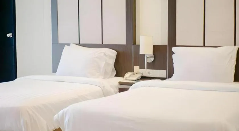 Bed in Grage Sangkan Hurip Resort & Spa