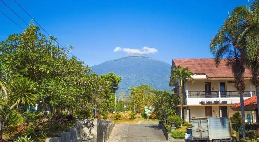 Grage Sangkan Hurip Resort & Spa