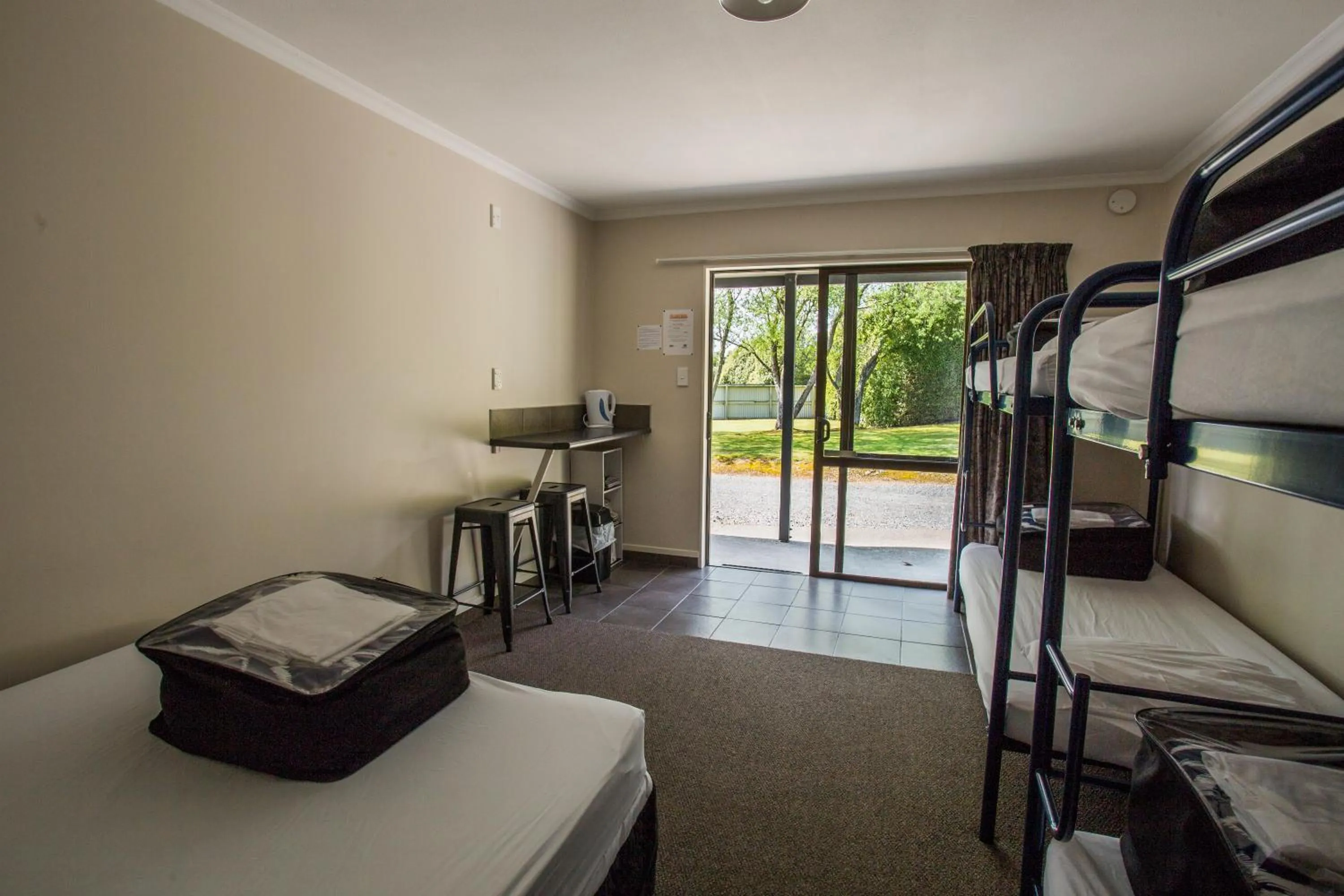 Bed in Fiordland Great Views Holiday Park