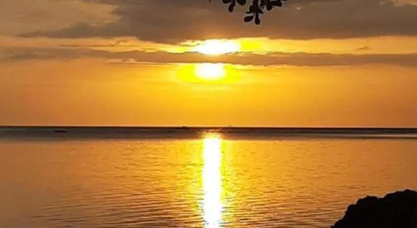 Nataasan Beach Resort and Dive Center